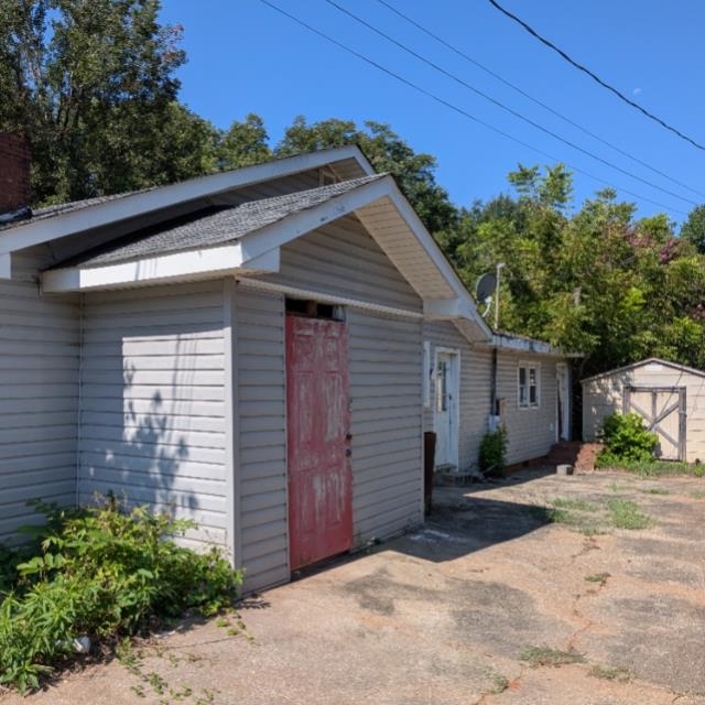 189 Carolina Avenue Property Photo 3