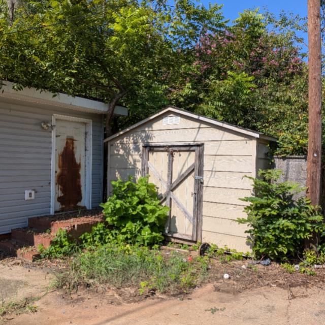 189 Carolina Avenue Property Photo 4