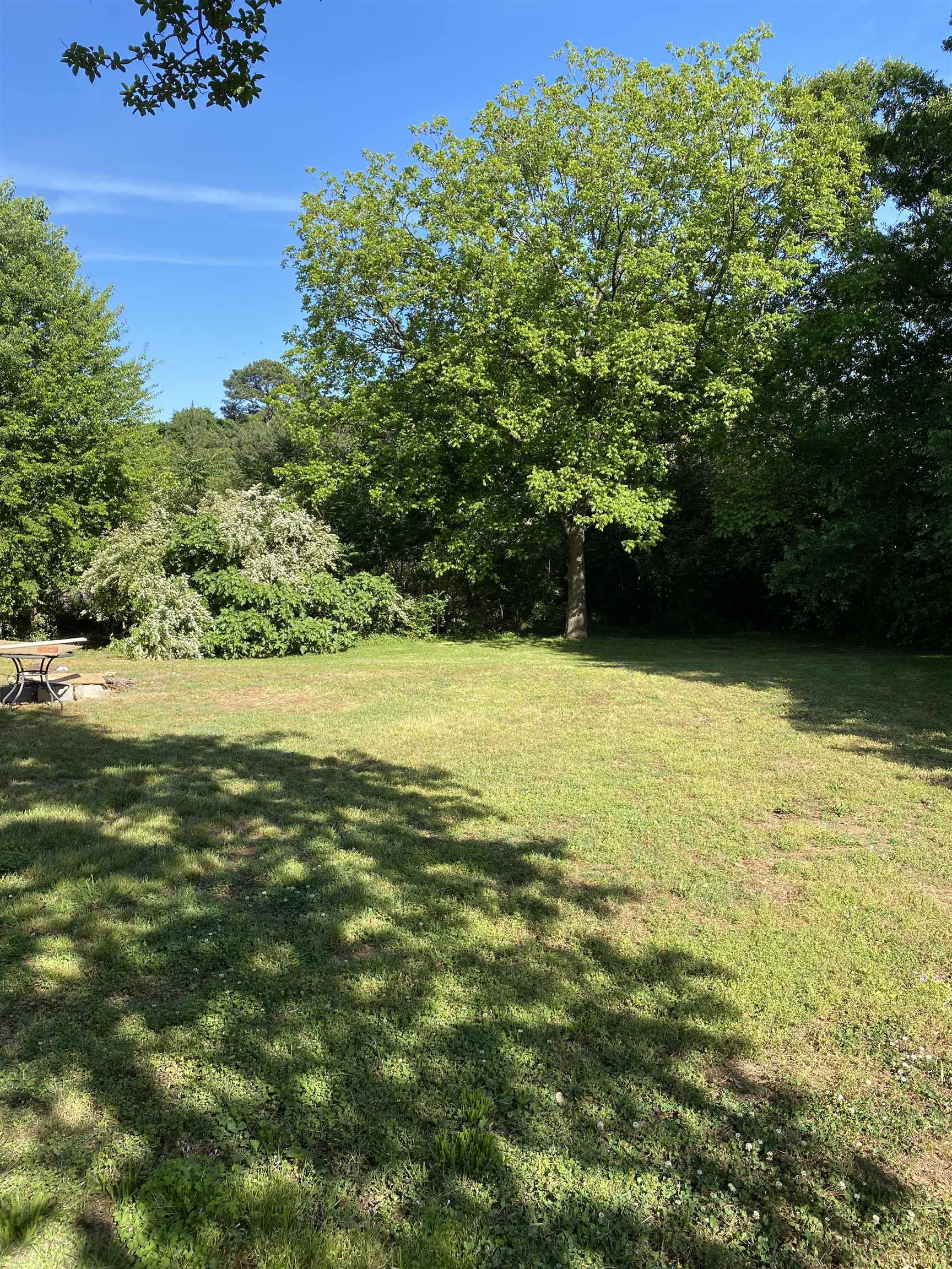 406 River Drive Property Photo 28