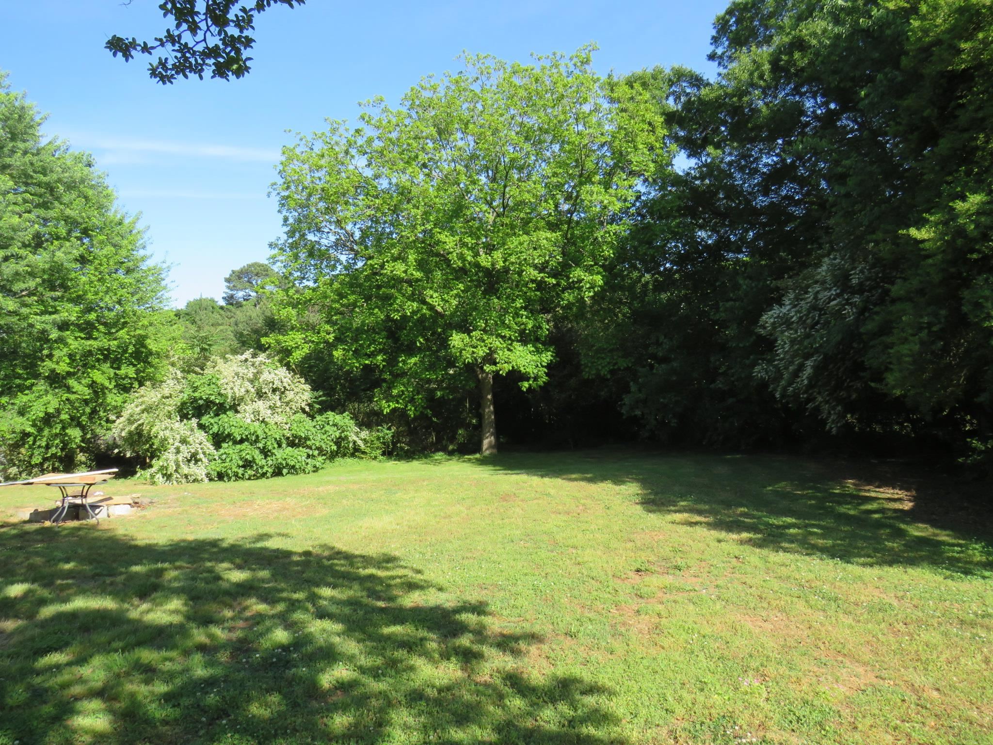 406 River Drive Property Photo 29