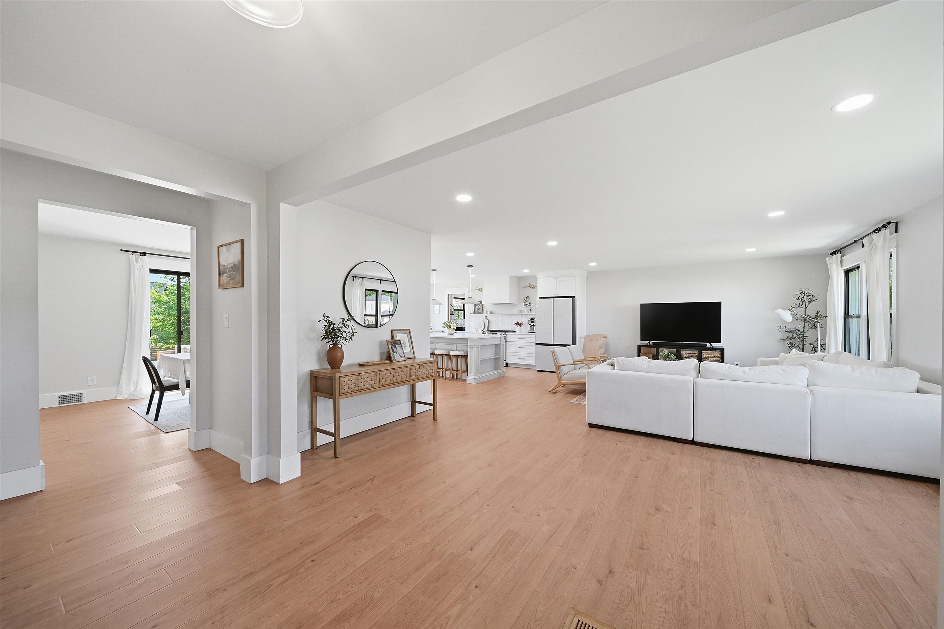 205 Wadsworth Road Property Photo 4