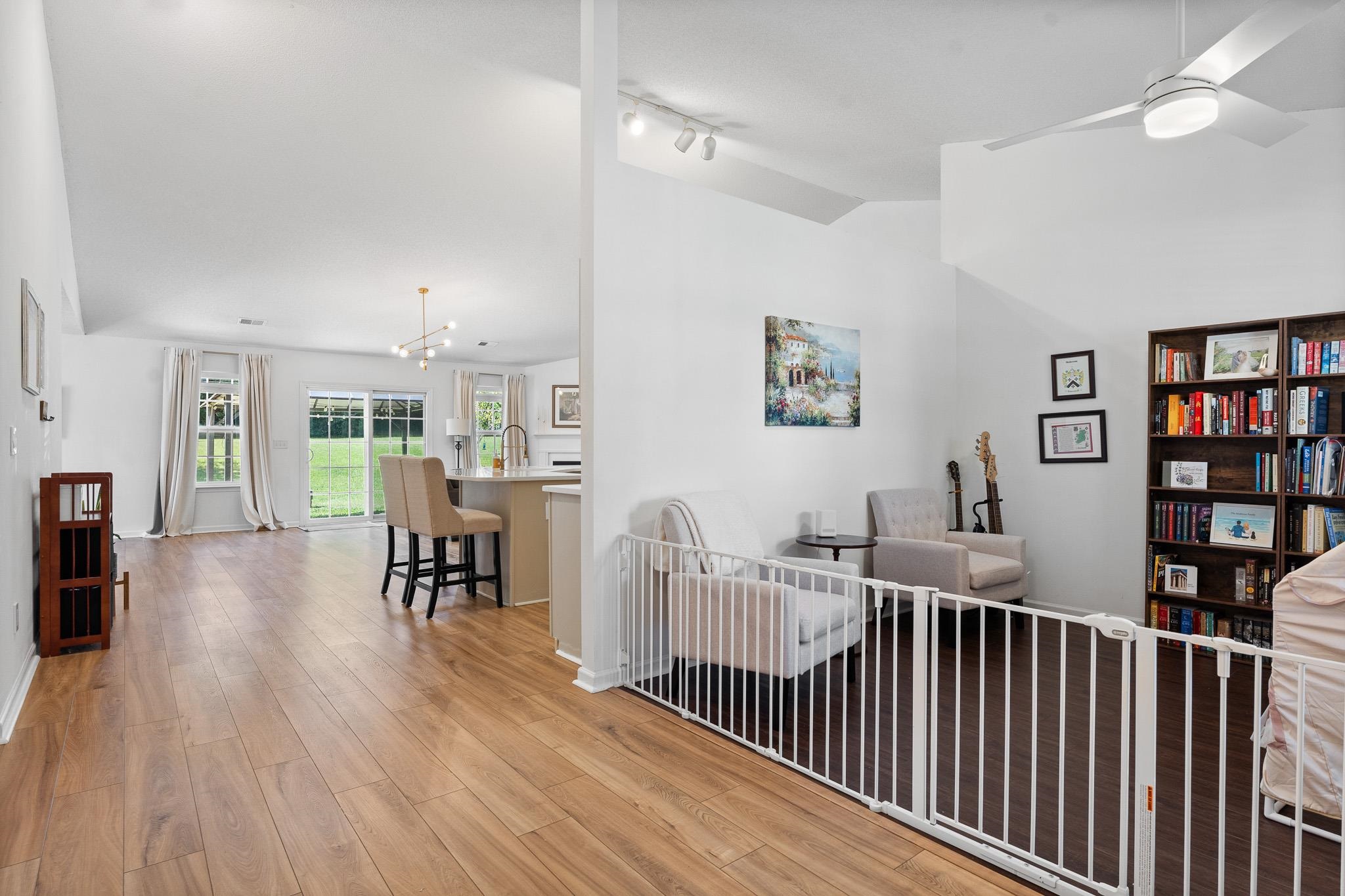330 Shadowfield Acres Drive Property Photo 4