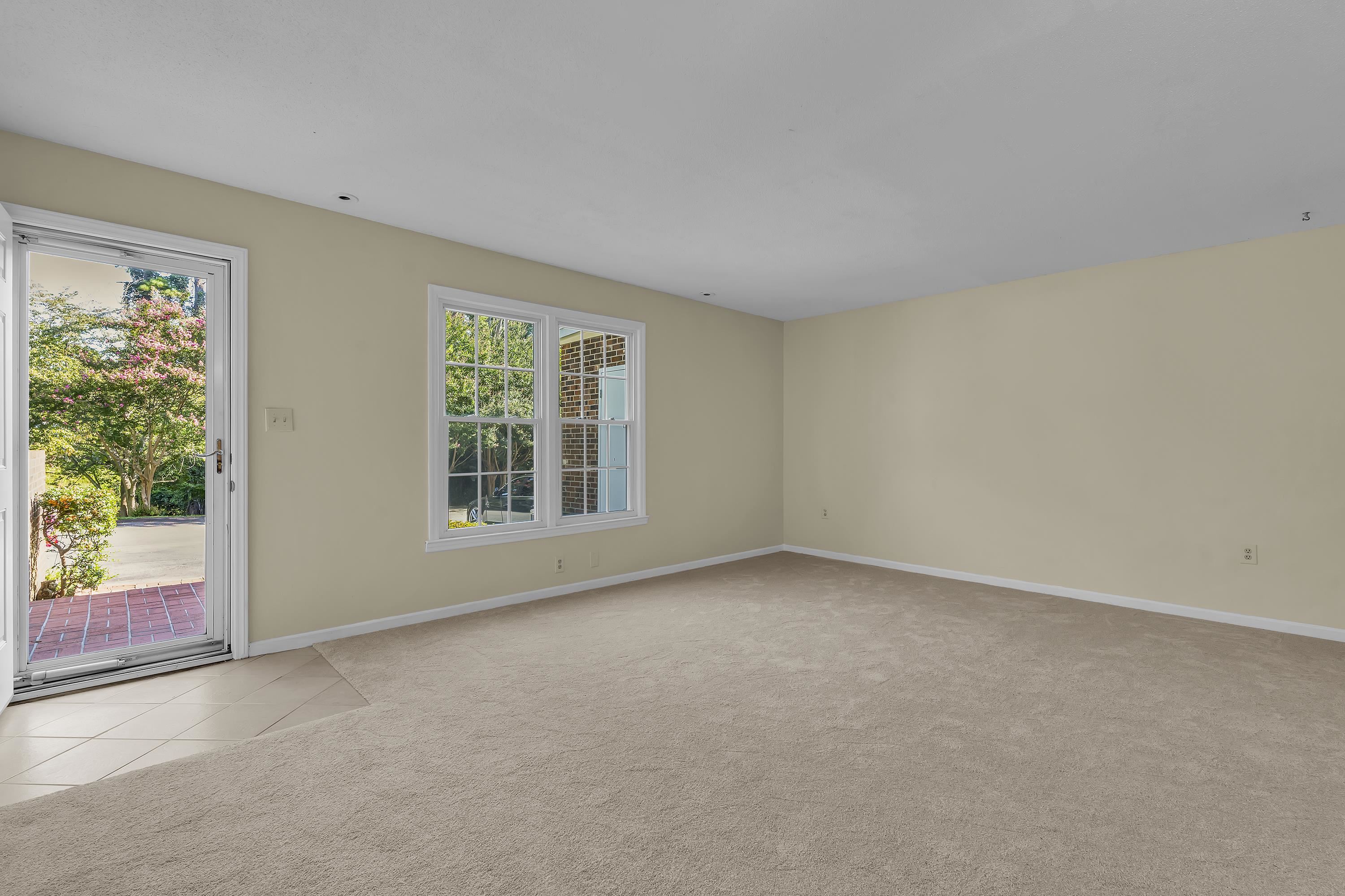 117 Winfield Drive Property Photo 6