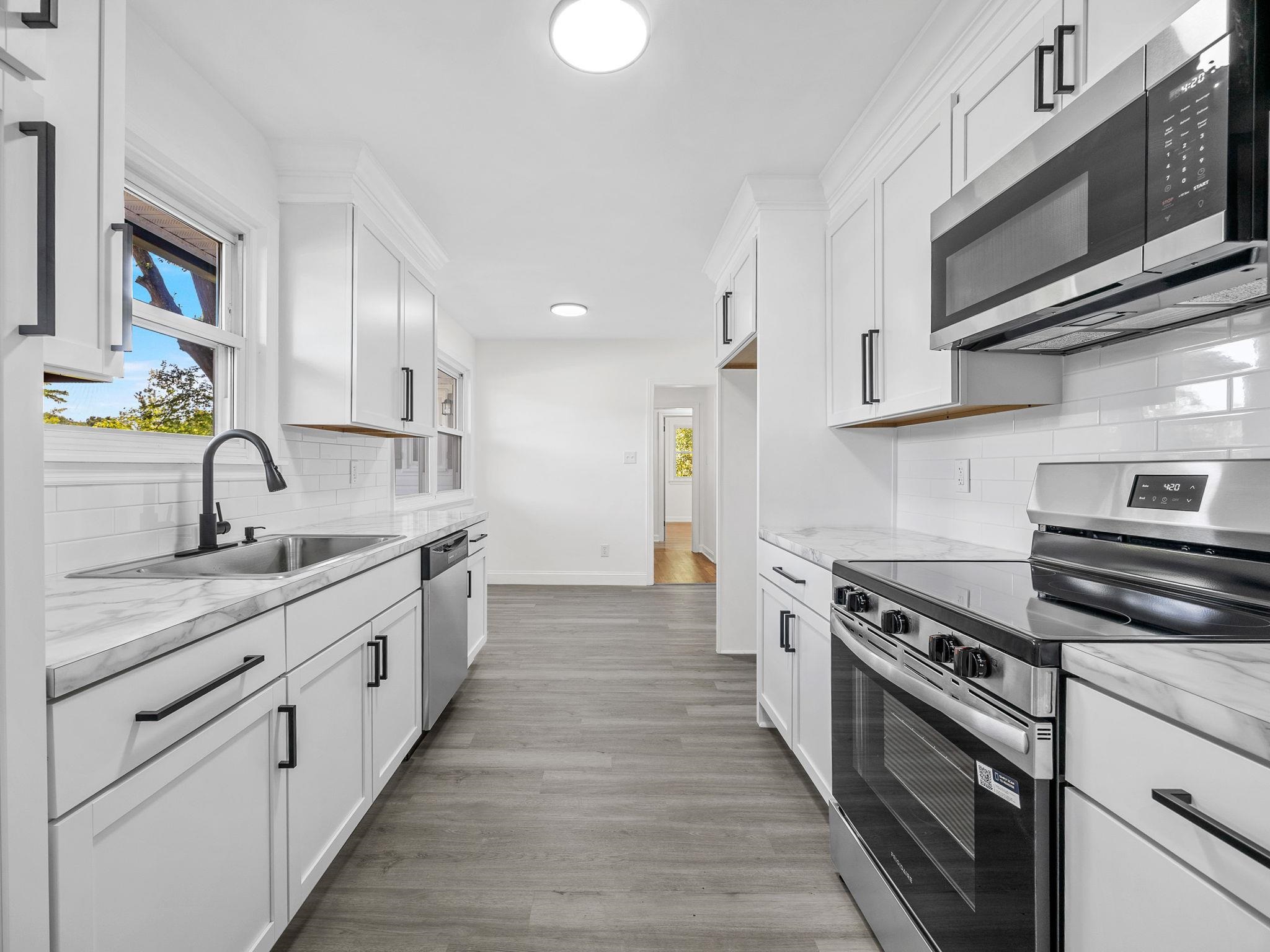 255 Hazelwood Avenue Property Photo 17