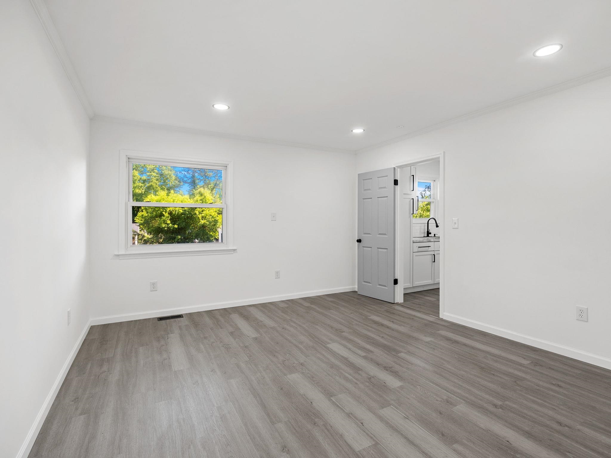 255 Hazelwood Avenue Property Photo 23