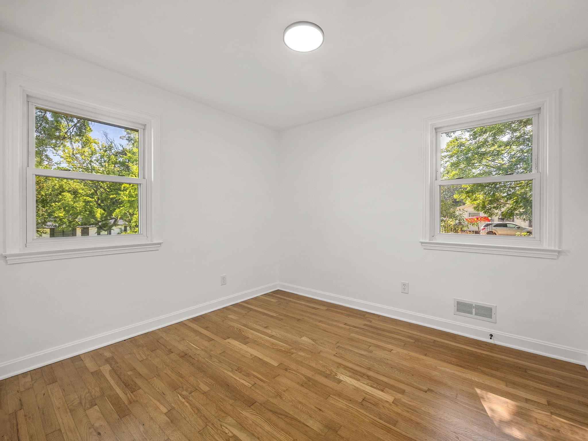 255 Hazelwood Avenue Property Photo 26