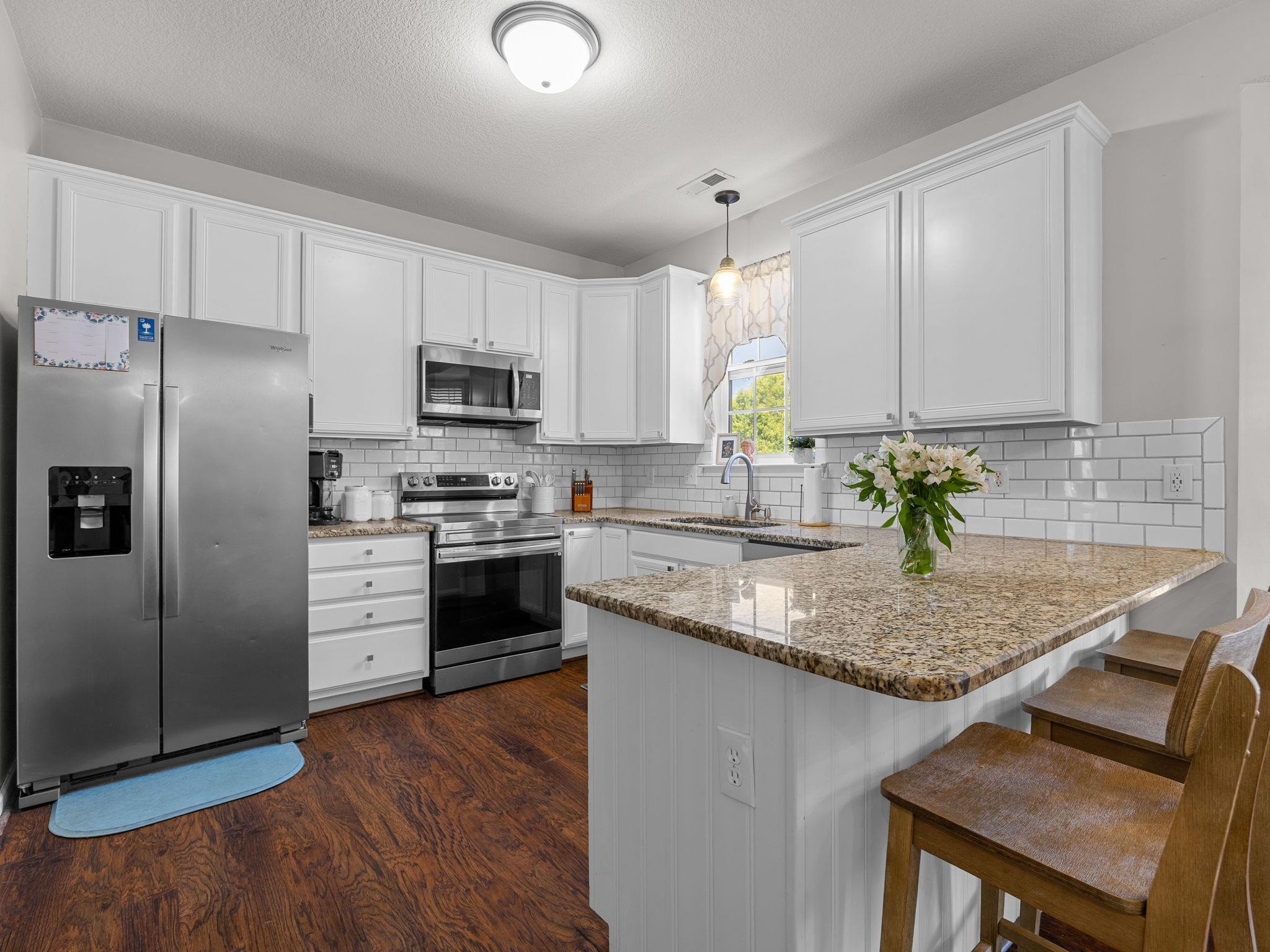 15 Camrose Drive Property Photo 10