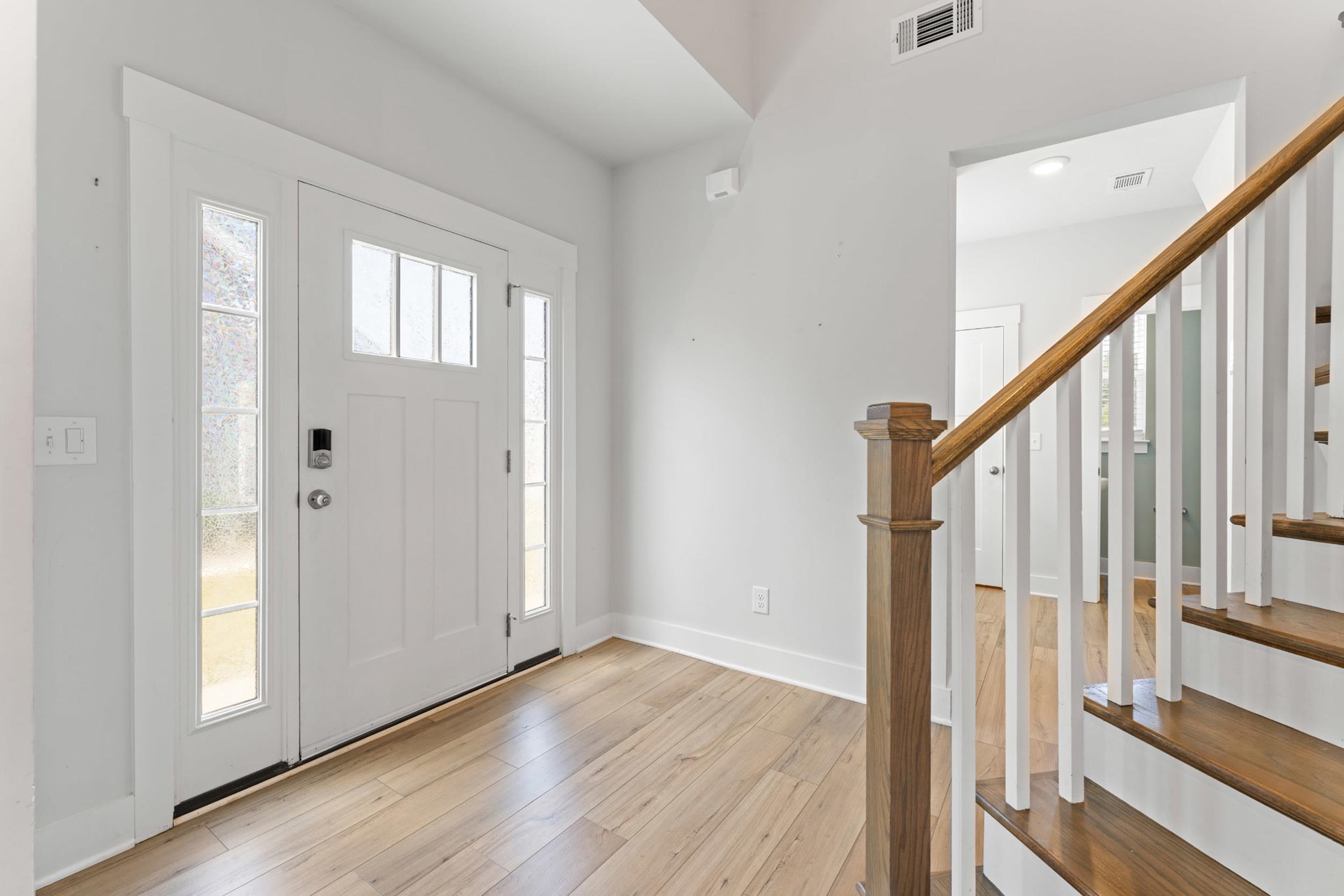 1332 Summer Gold Way Property Photo 3