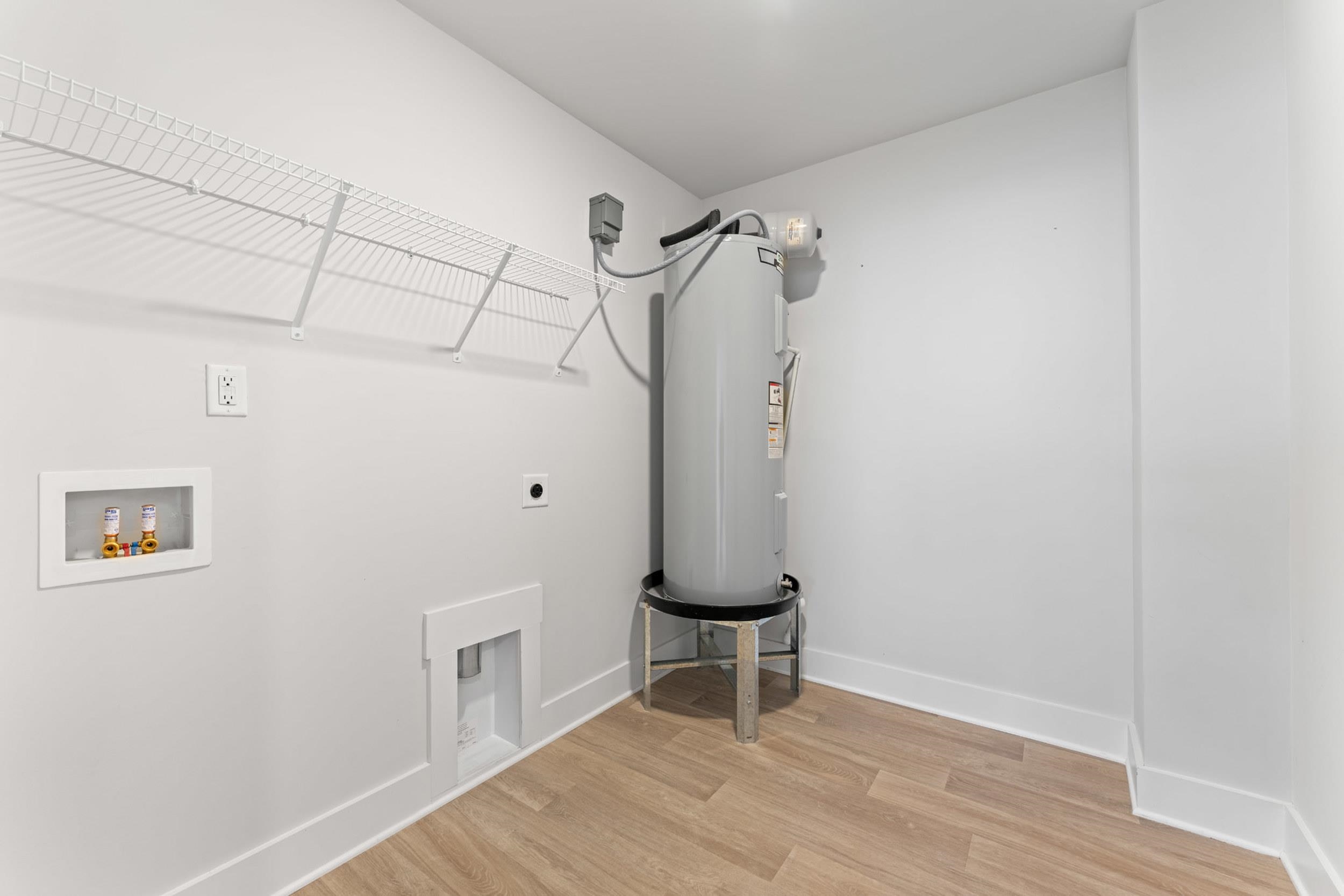 1332 Summer Gold Way Property Photo 34