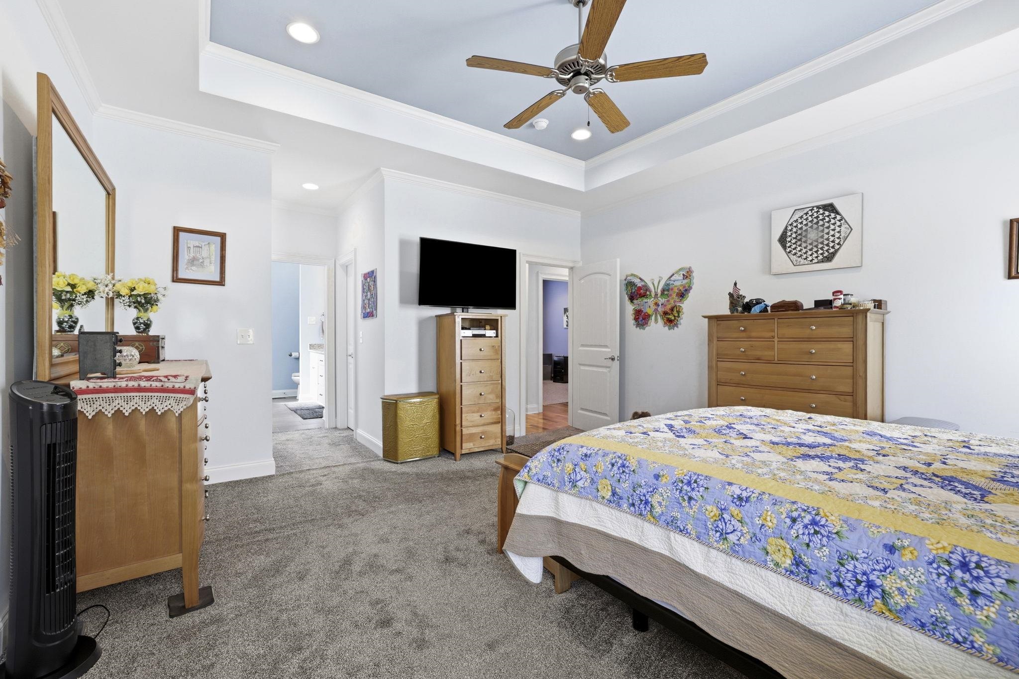 710 Man Of War Court Property Photo 18