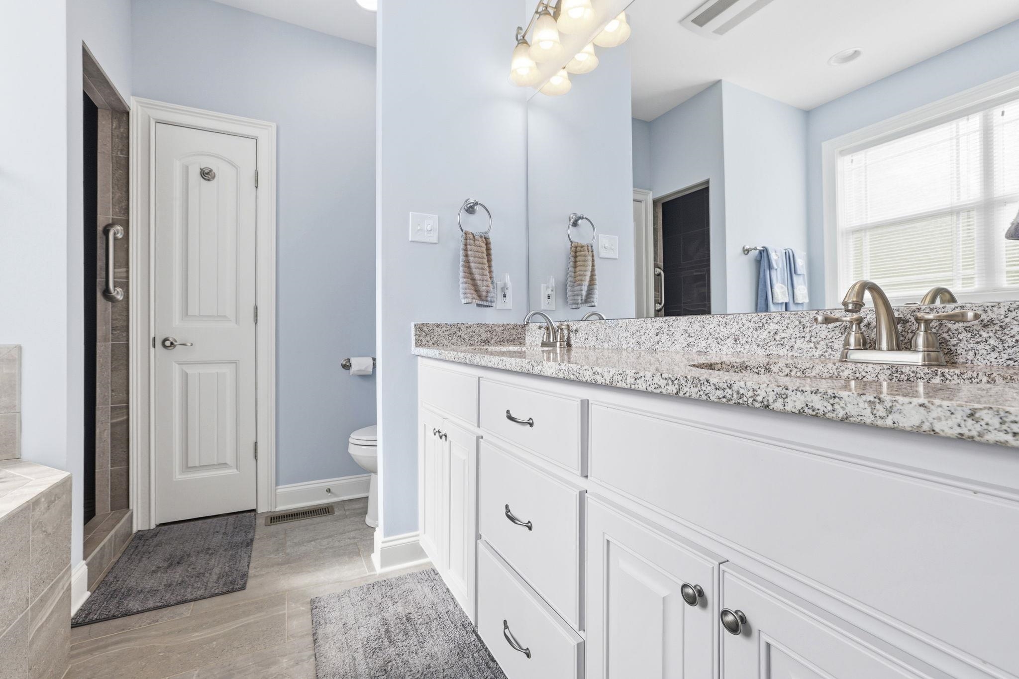 710 Man Of War Court Property Photo 19