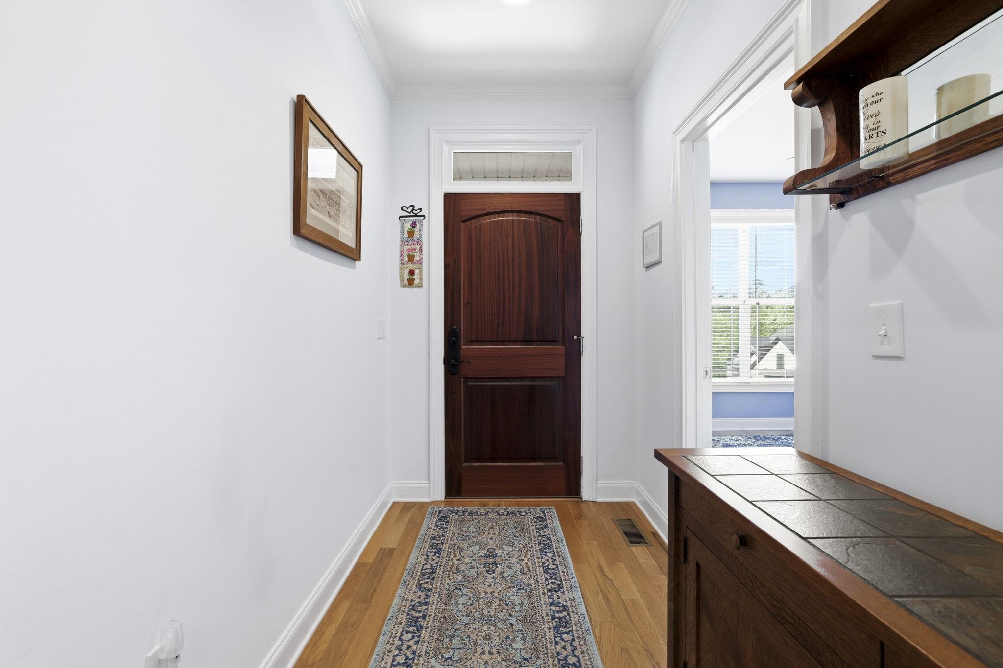 710 Man Of War Court Property Photo 37