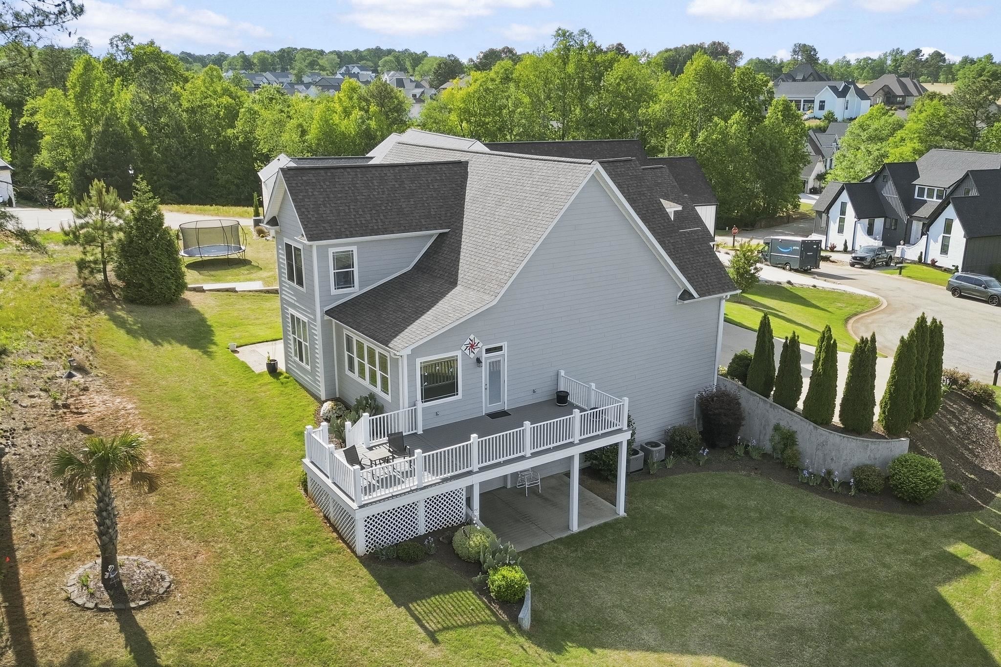 710 Man Of War Court Property Photo 42