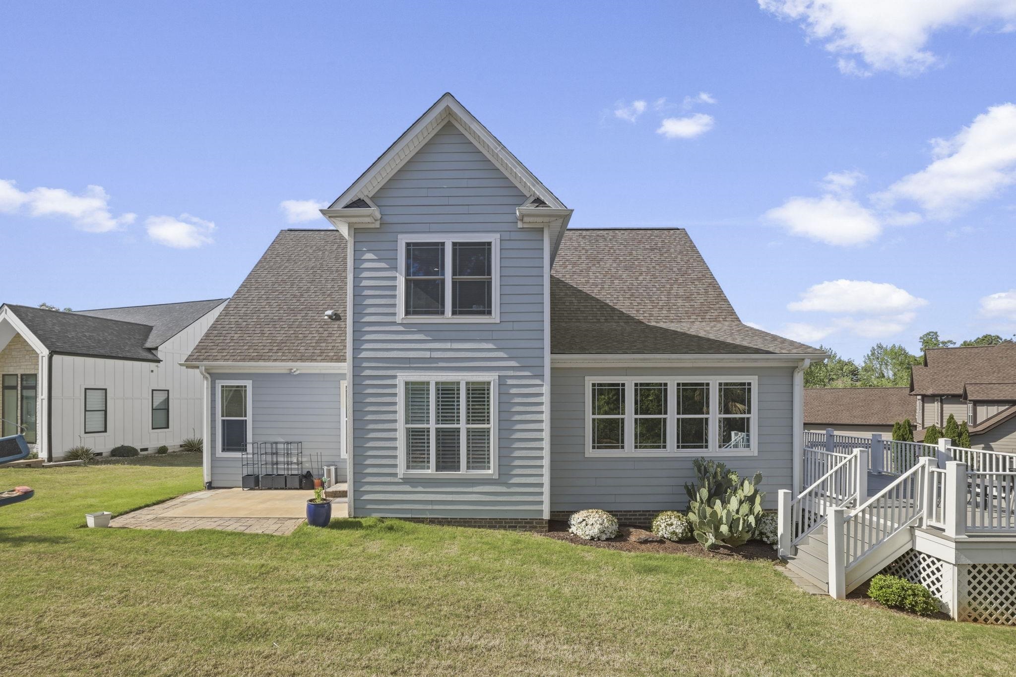 710 Man Of War Court Property Photo 43