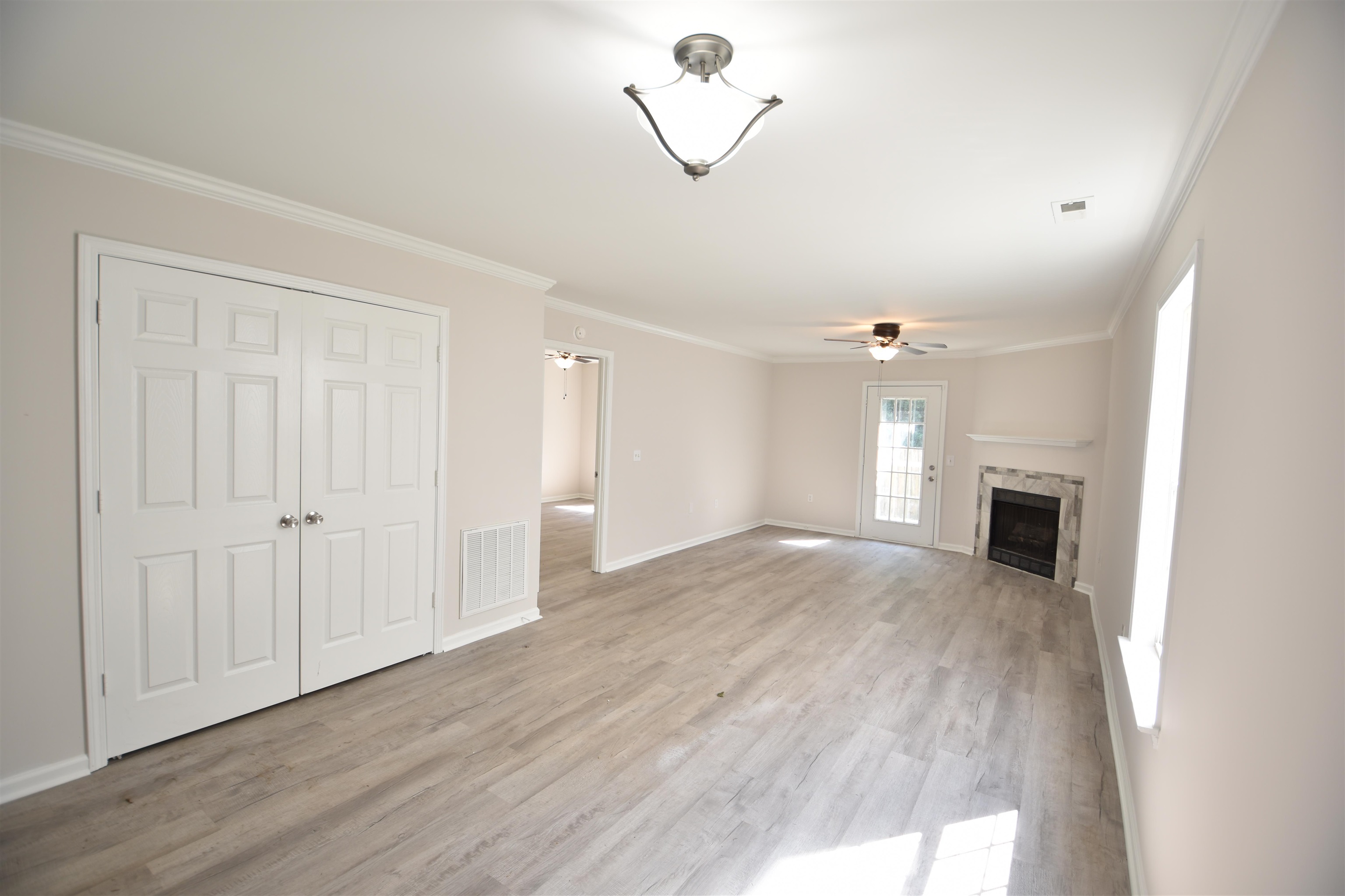 516 Campsen Villa Ct Property Photo 2