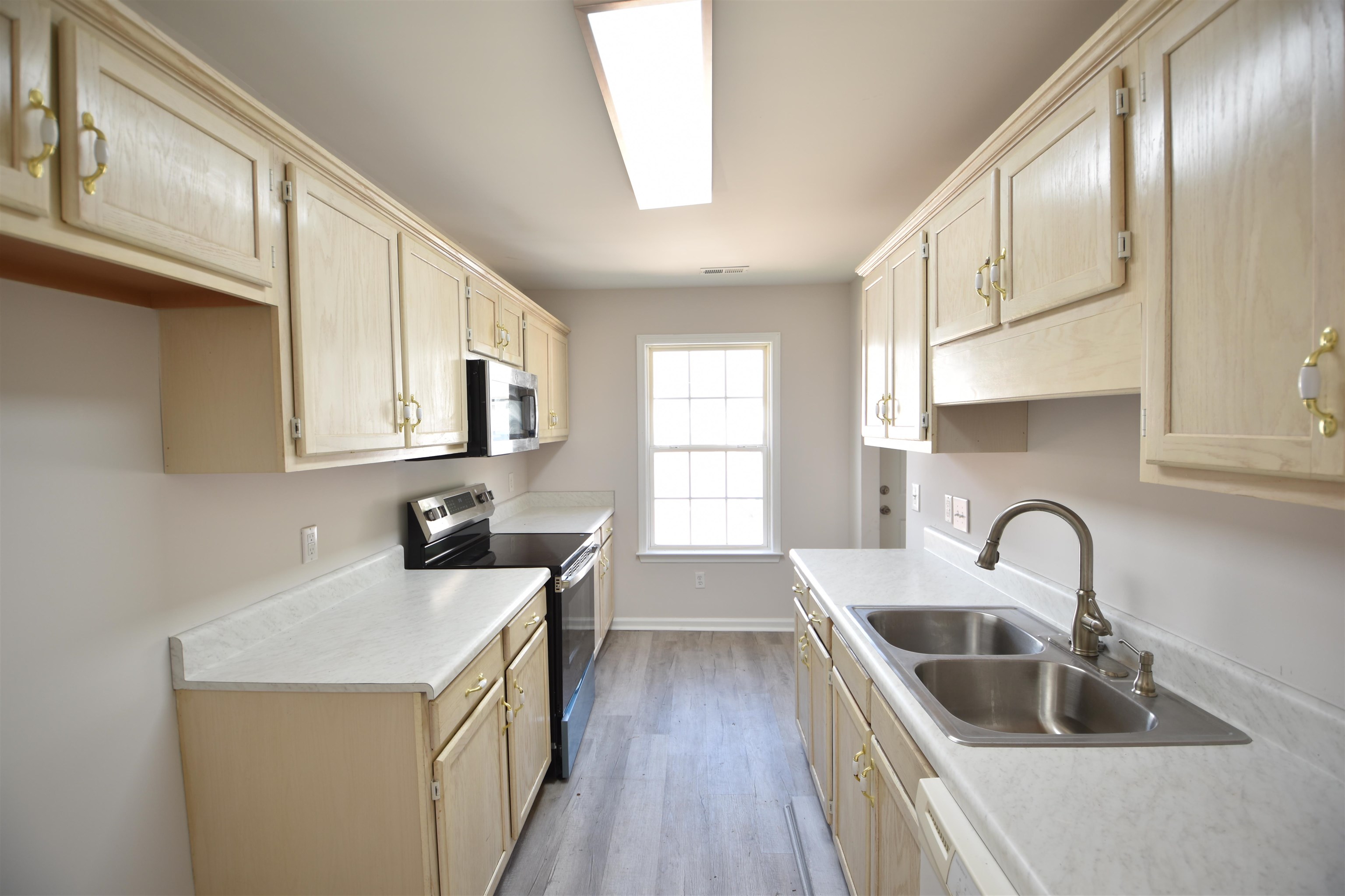 516 Campsen Villa Ct Property Photo 3