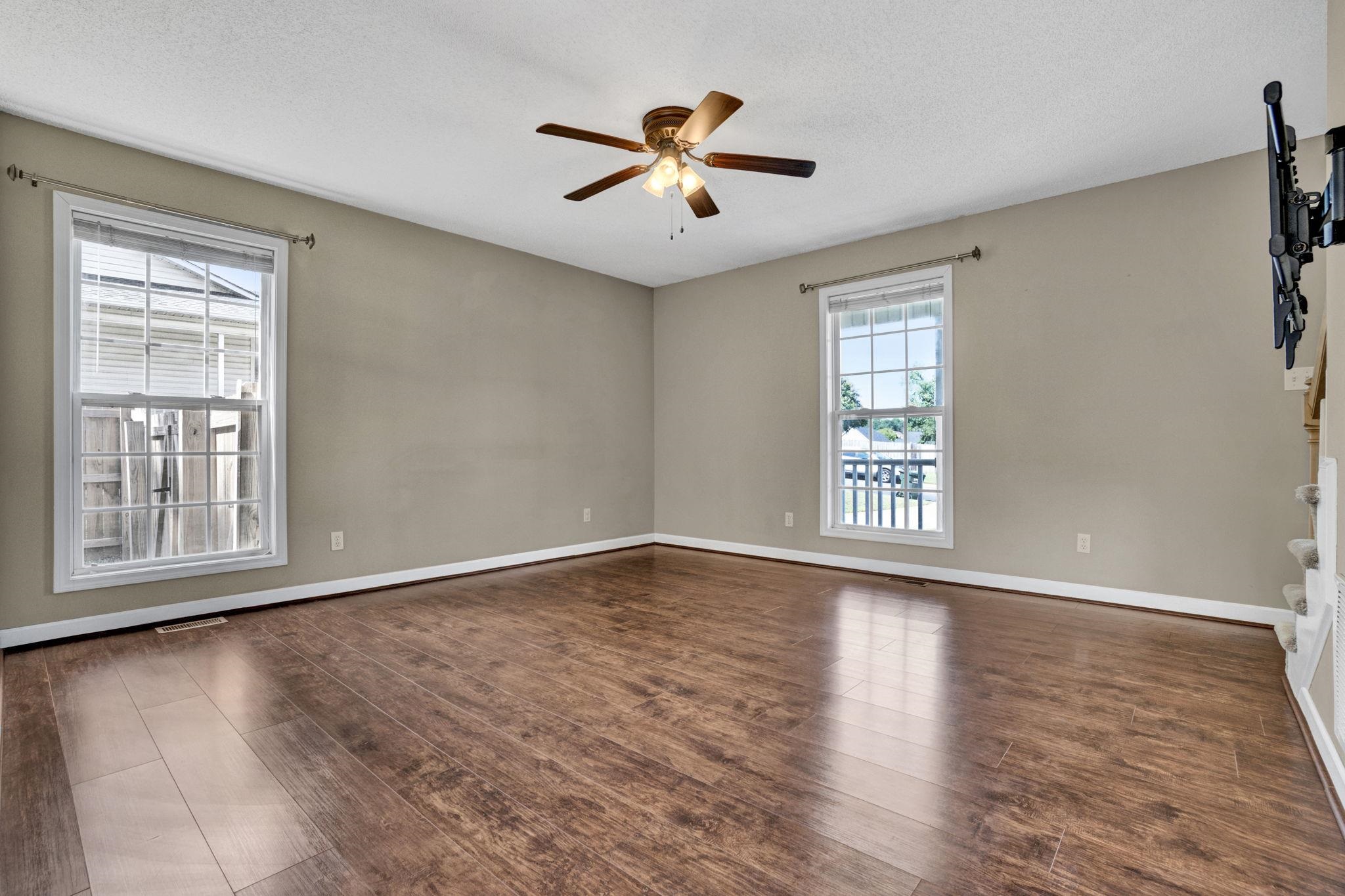 554 Plantation Creek Drive Property Photo 6