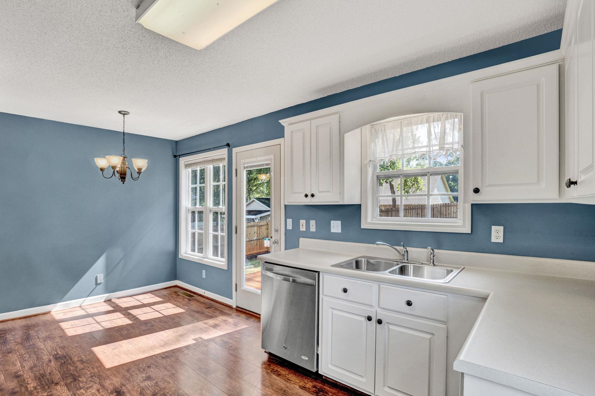 554 Plantation Creek Drive Property Photo 11