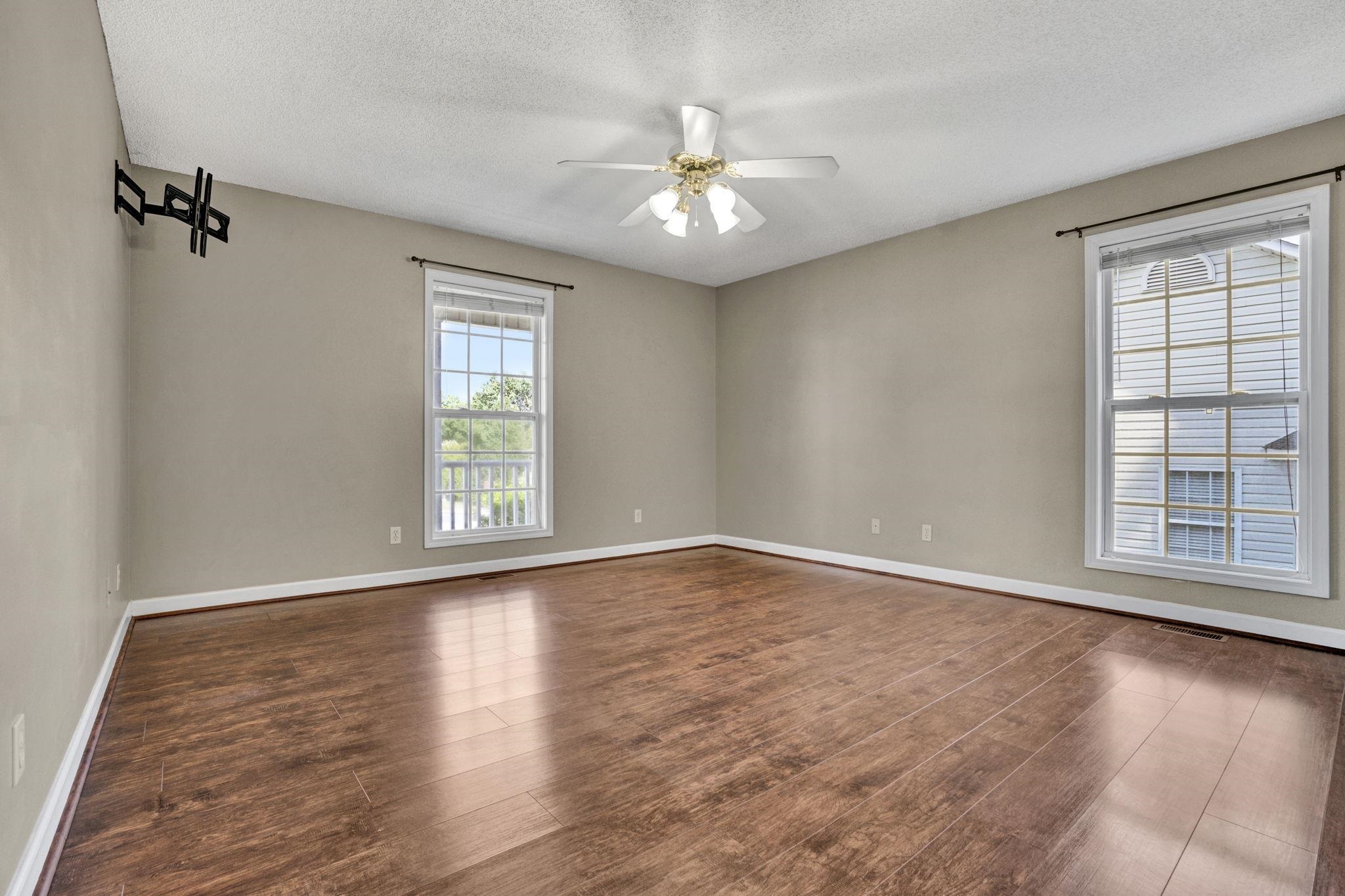 554 Plantation Creek Drive Property Photo 16