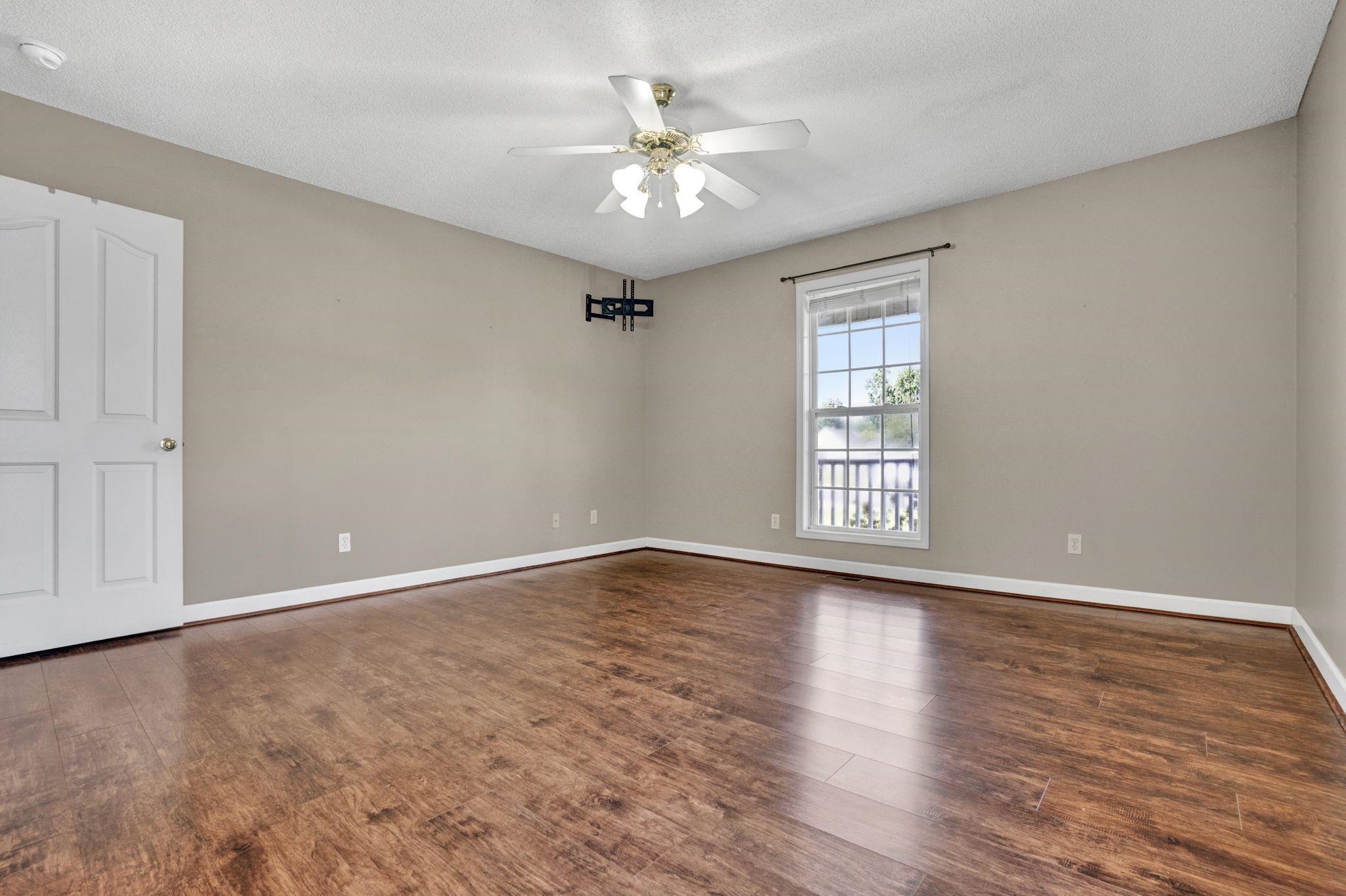 554 Plantation Creek Drive Property Photo 19