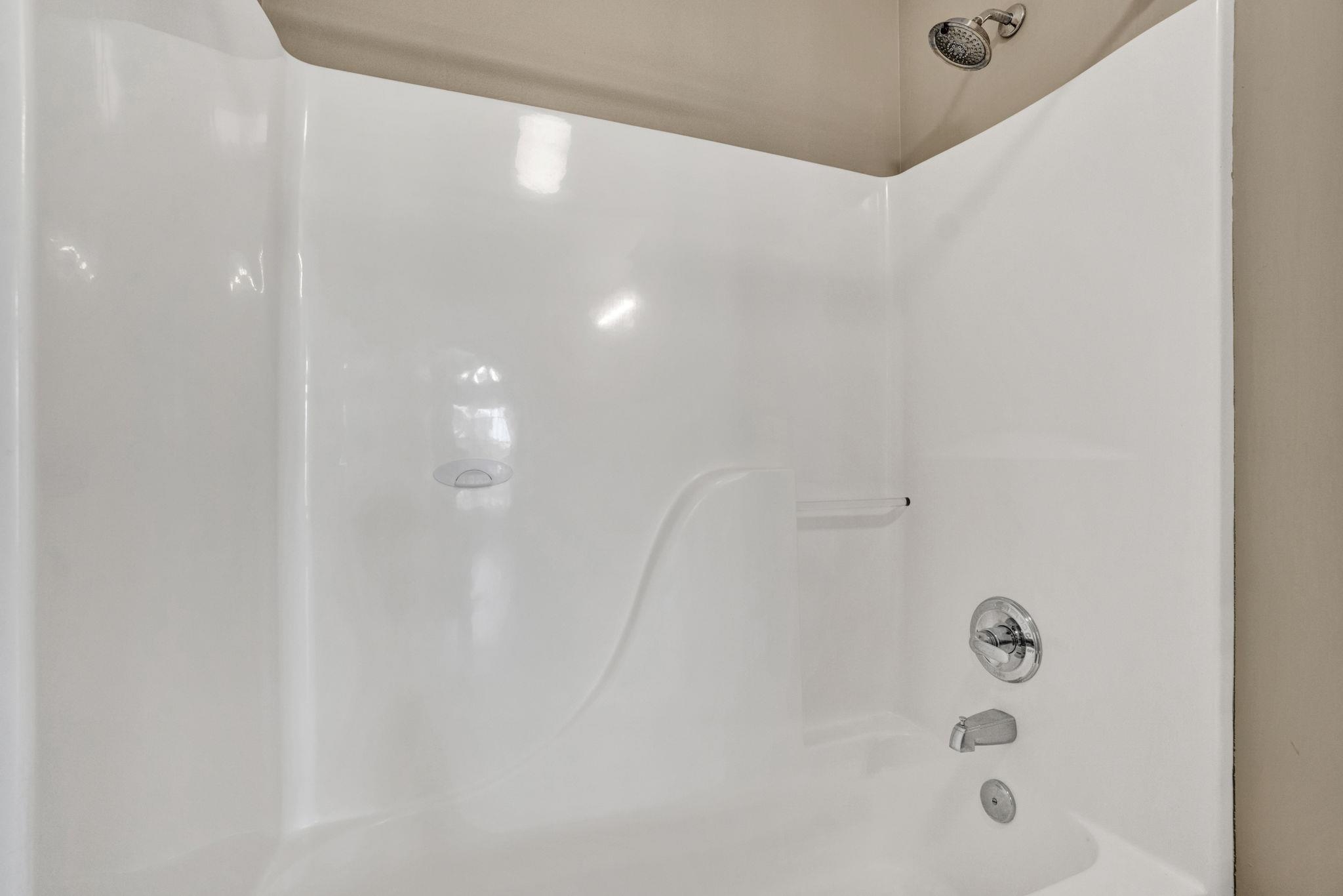 554 Plantation Creek Drive Property Photo 23