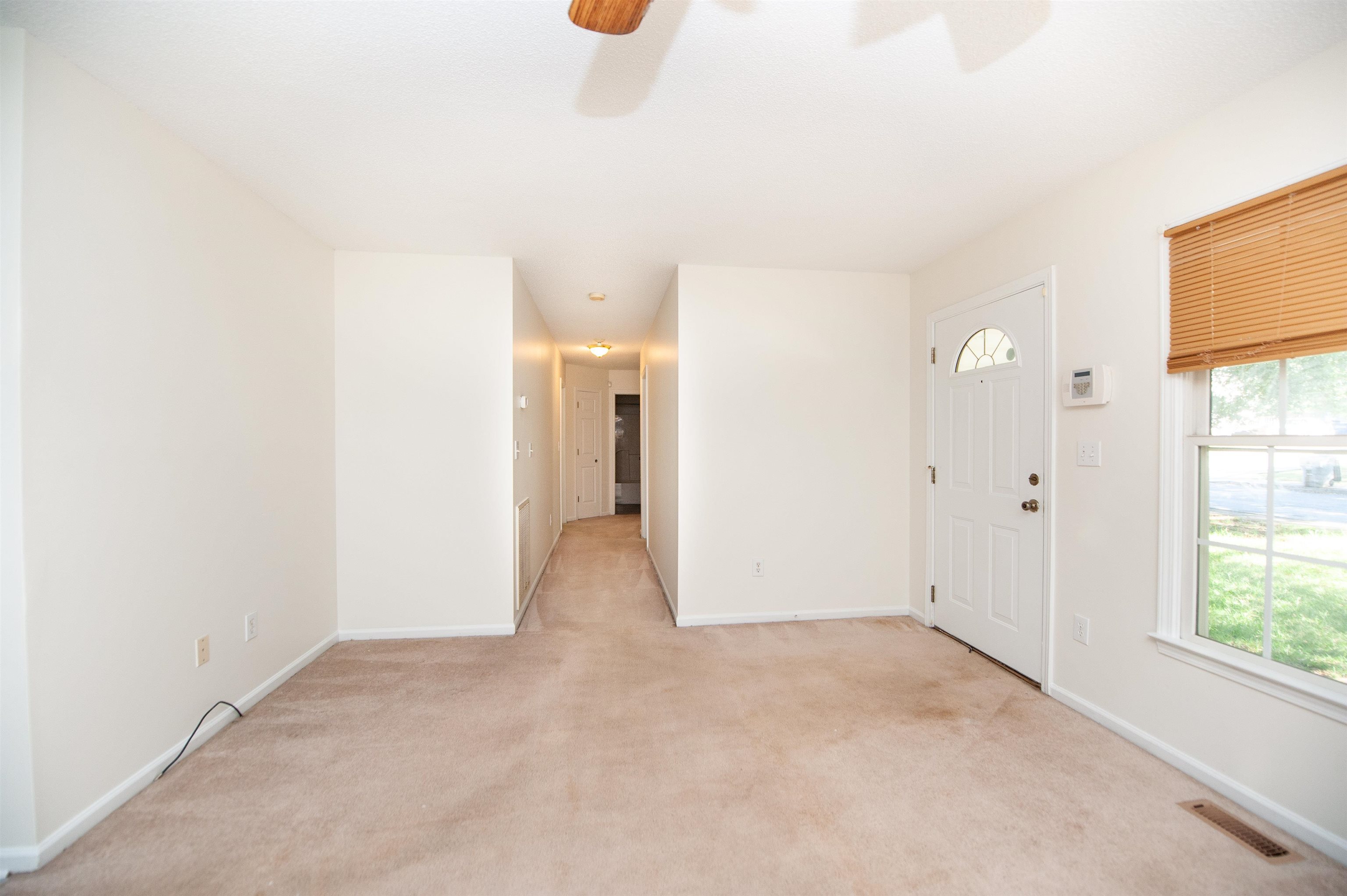 584 N Vernon Street Property Photo 7