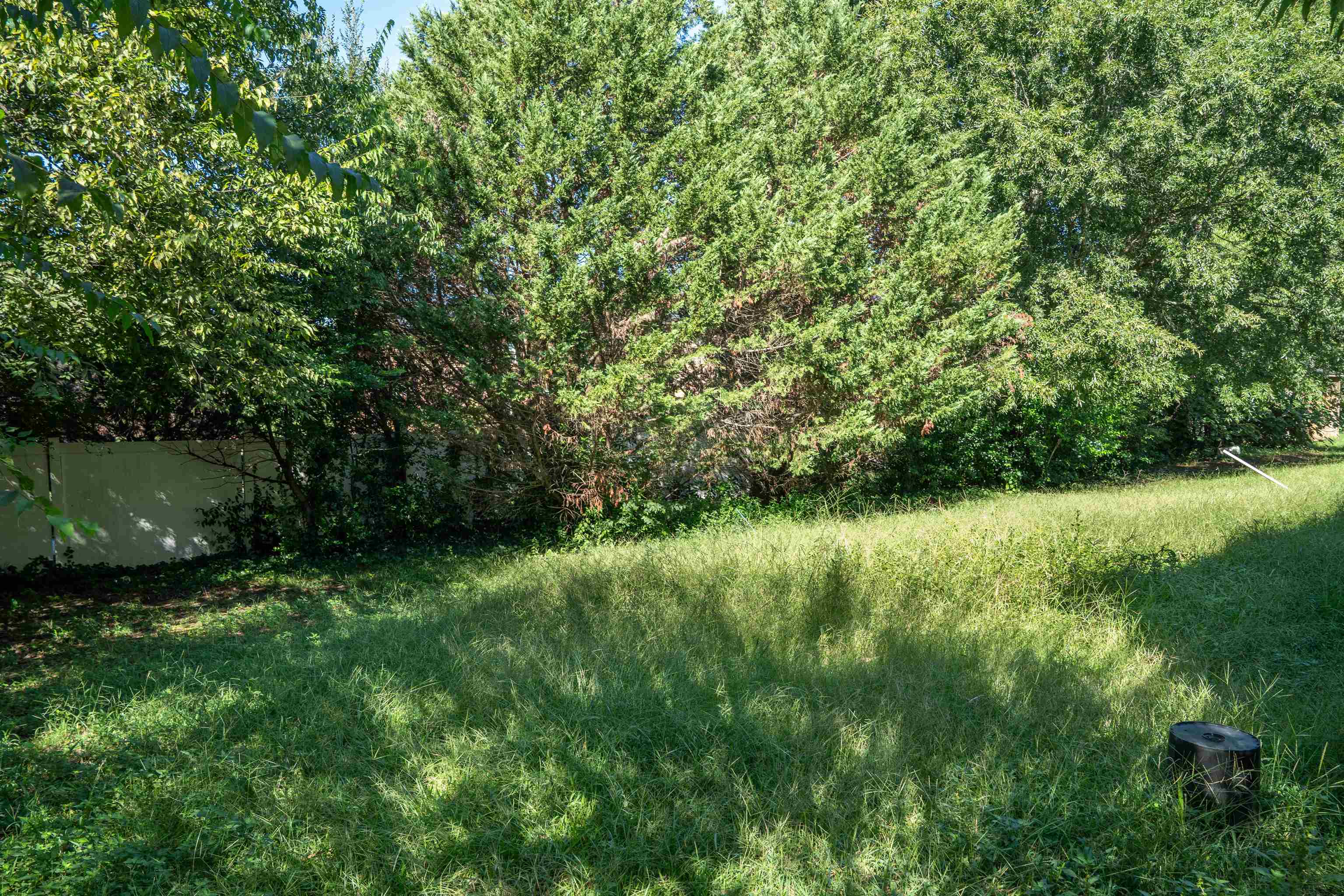 584 N Vernon Street Property Photo 20