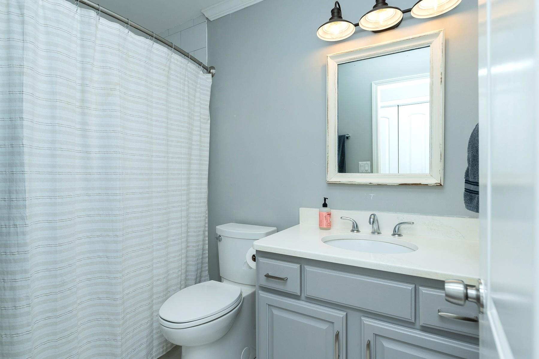 10 Meadowview Drive Property Photo 17