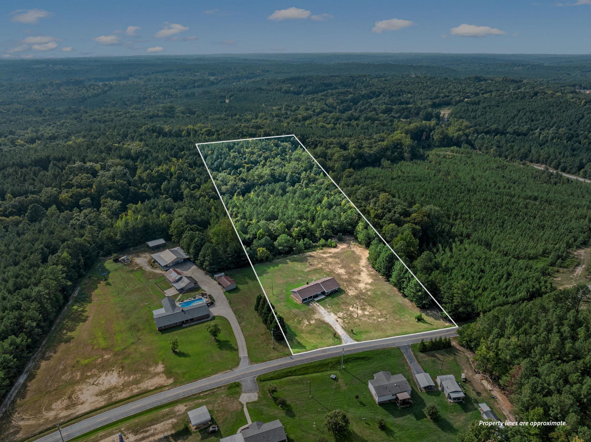 1032 Fairview Church Circle Property Photo 3