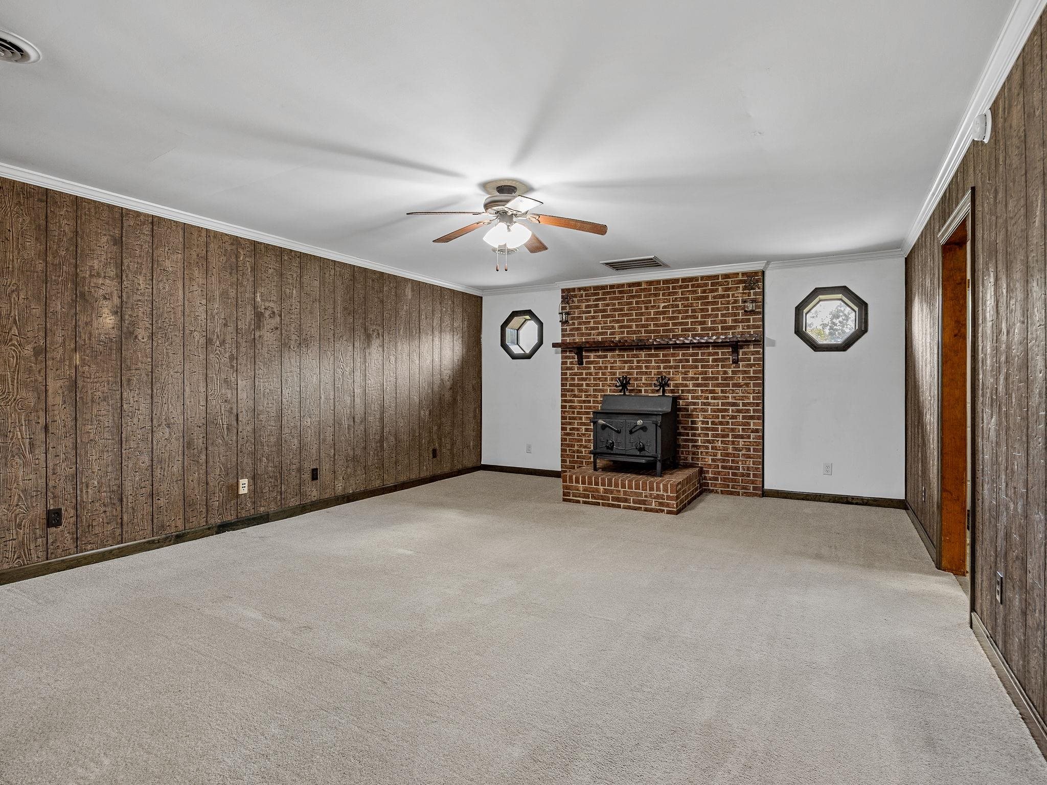 1032 Fairview Church Circle Property Photo 8