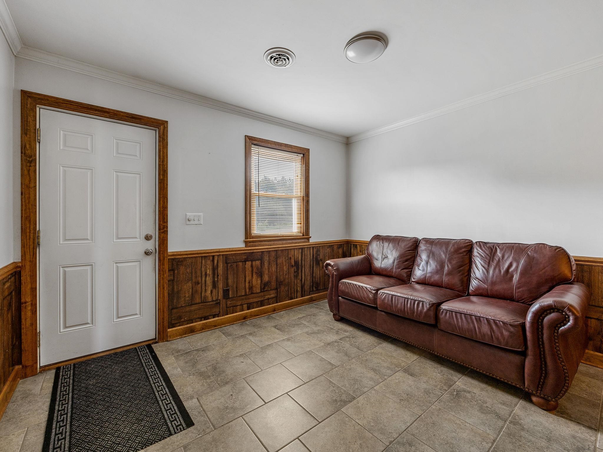 1032 Fairview Church Circle Property Photo 11