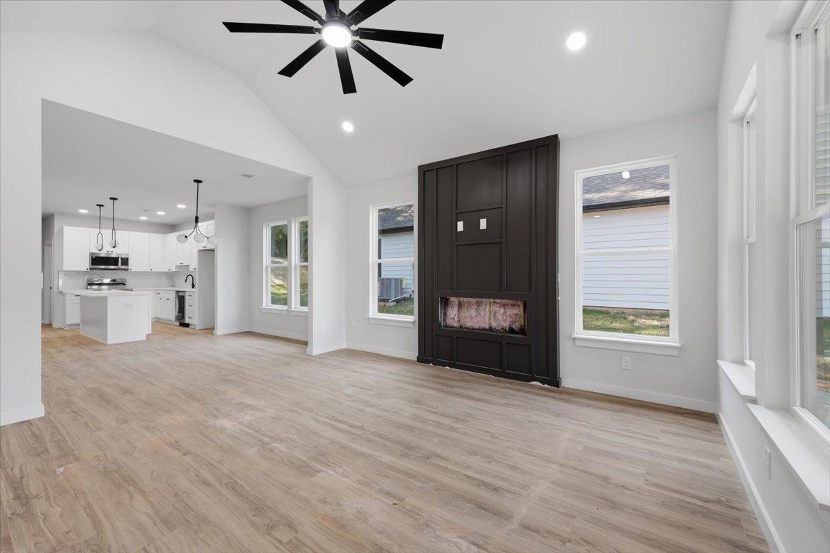 583 Bee Street Property Photo 10