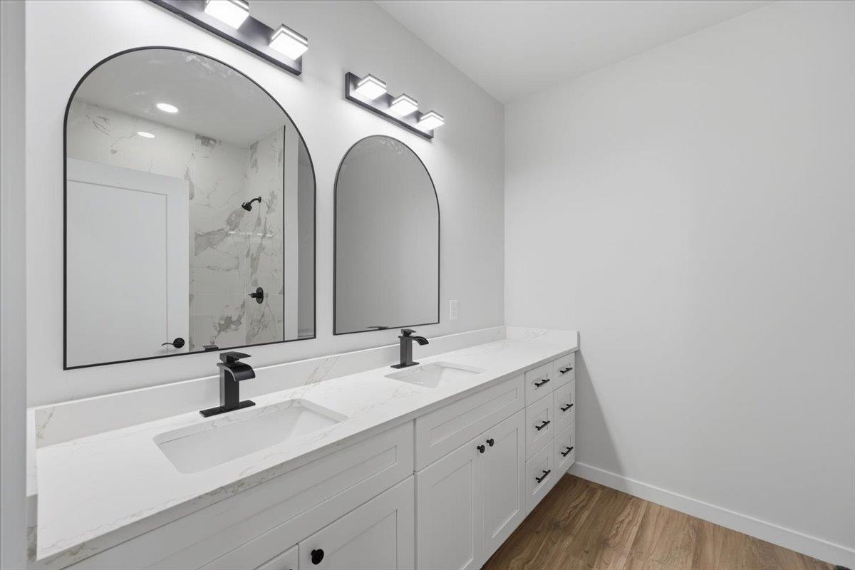 583 Bee Street Property Photo 15