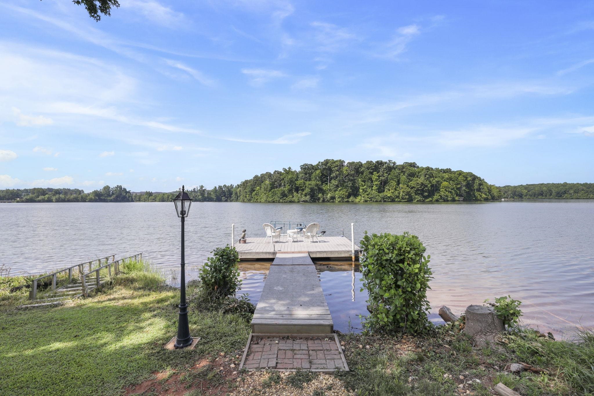227 Woodlake Drive Property Photo 4
