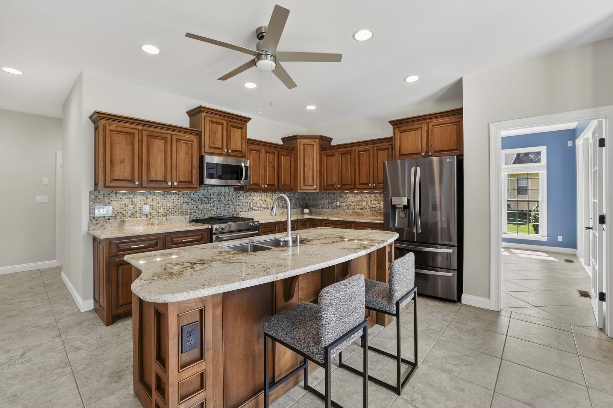227 Woodlake Drive Property Photo 18