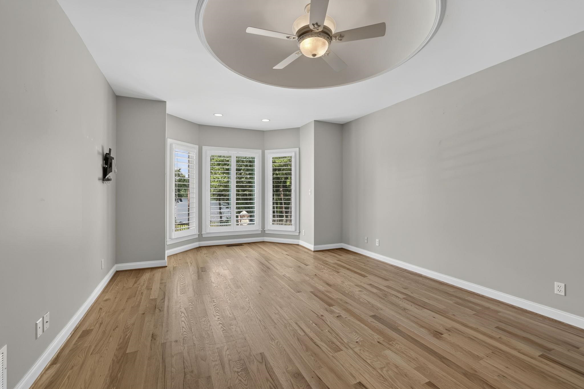 227 Woodlake Drive Property Photo 23