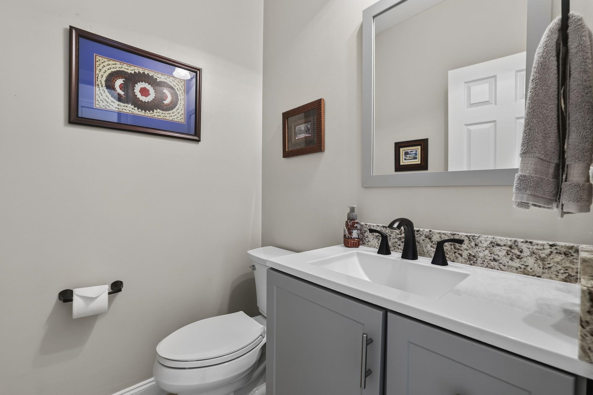 227 Woodlake Drive Property Photo 28