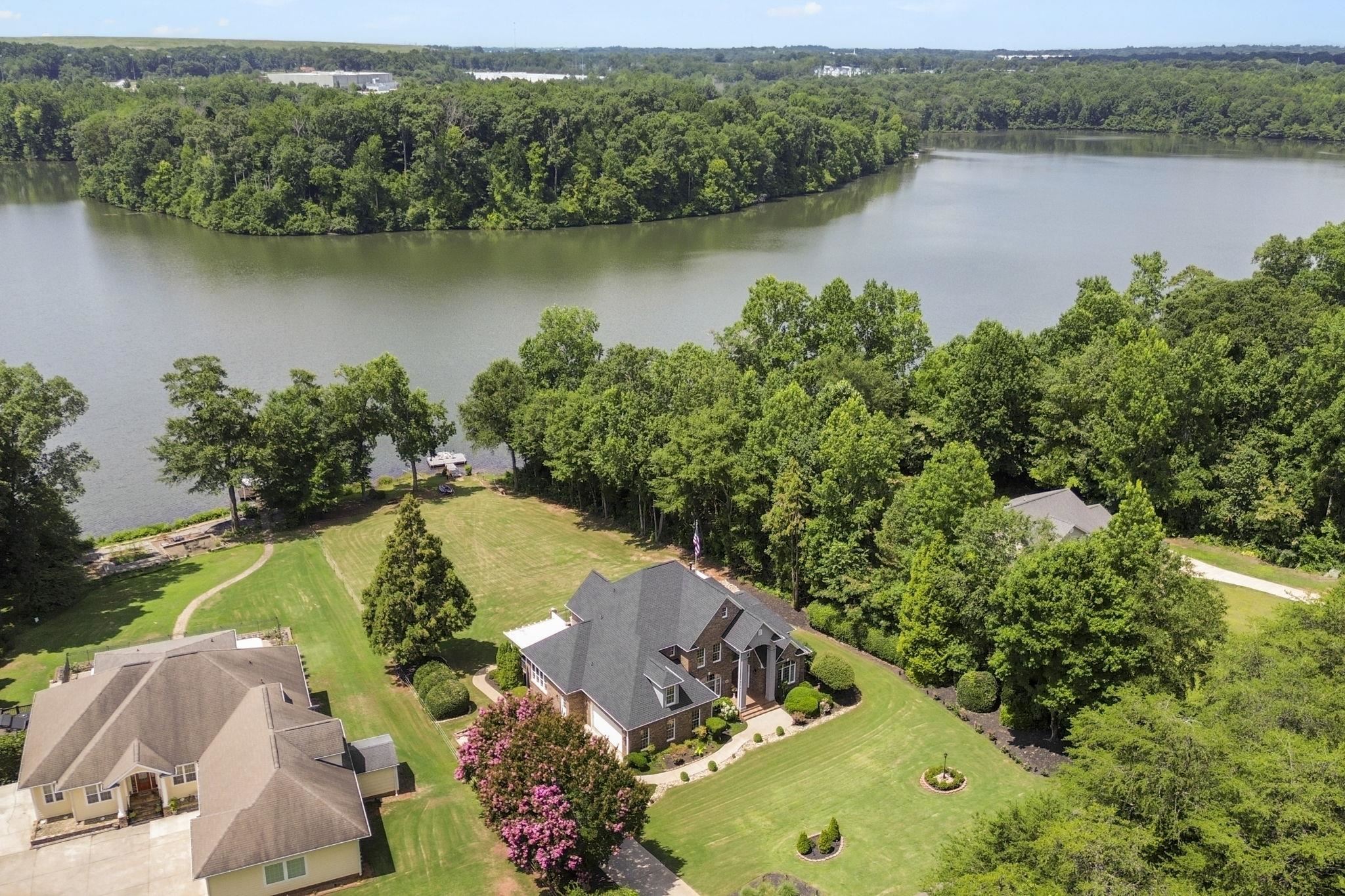 227 Woodlake Drive Property Photo 41