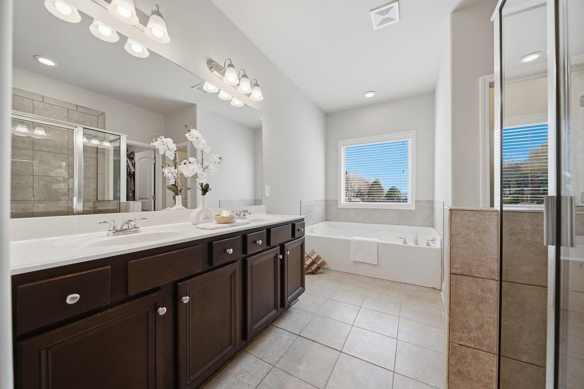 536 W Saddletree Drive Property Photo 30