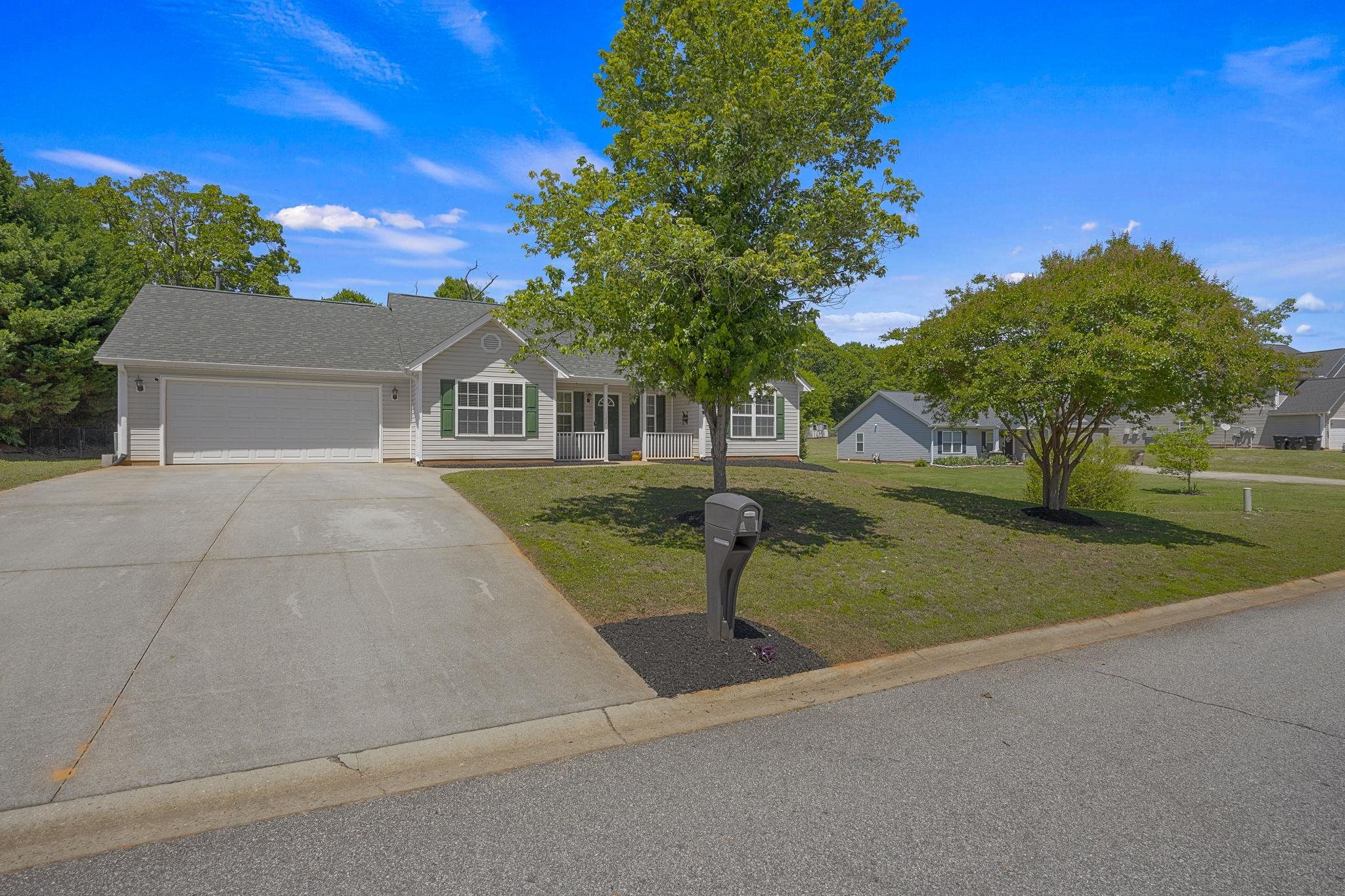 122 Bean Mill Way Property Photo 3