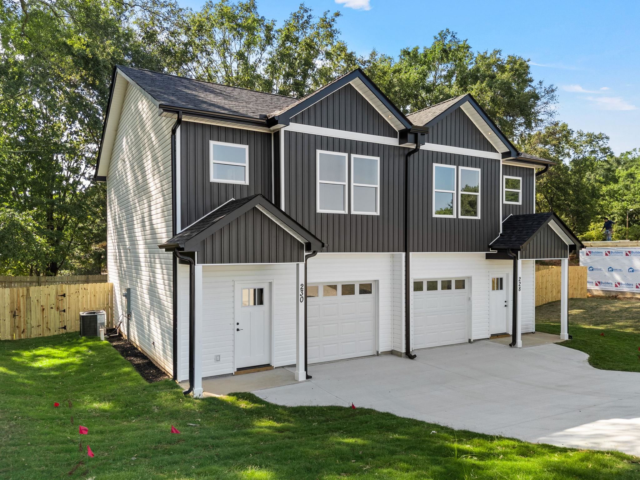341457 Property Photo 2