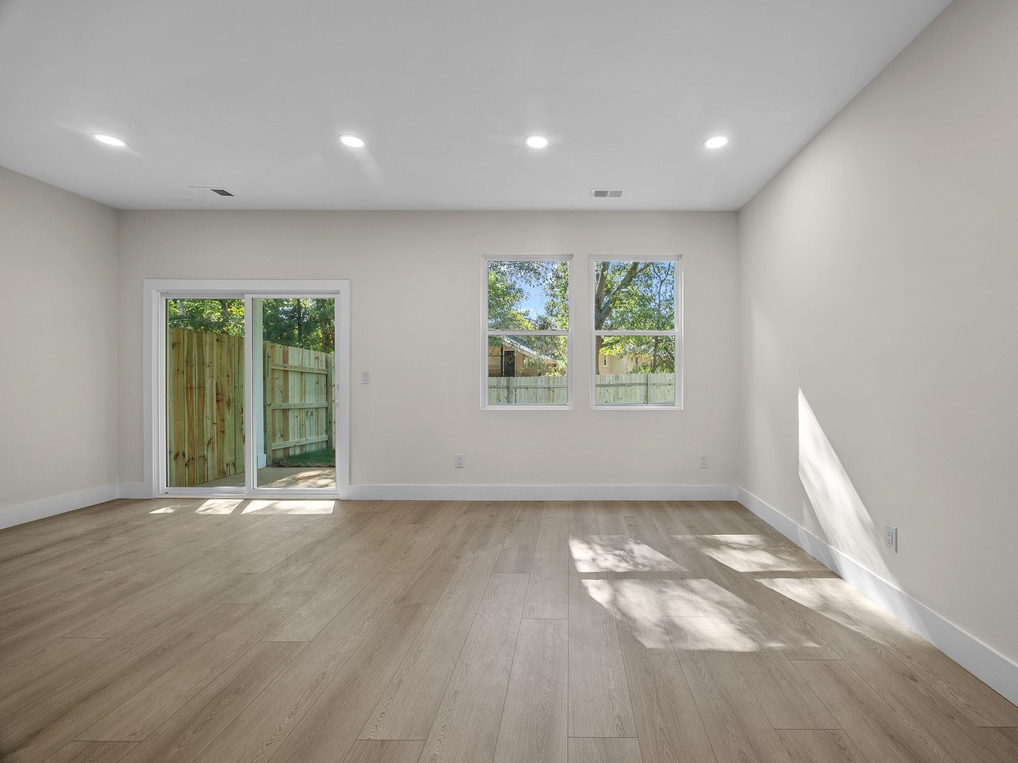 341457 Property Photo 23