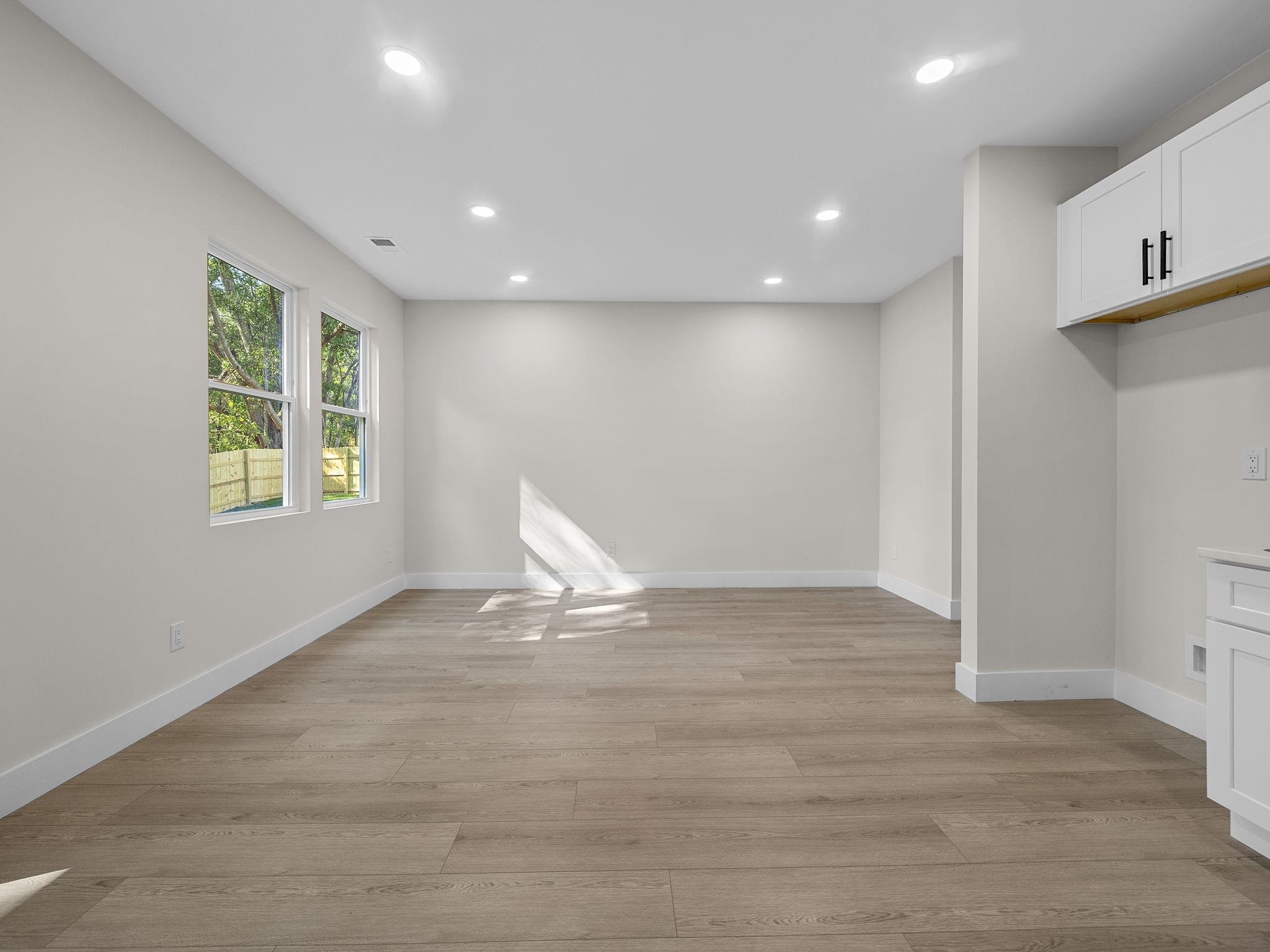 341457 Property Photo 25