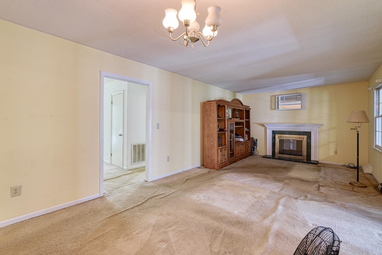 100 Carpenter Drive Property Photo 13