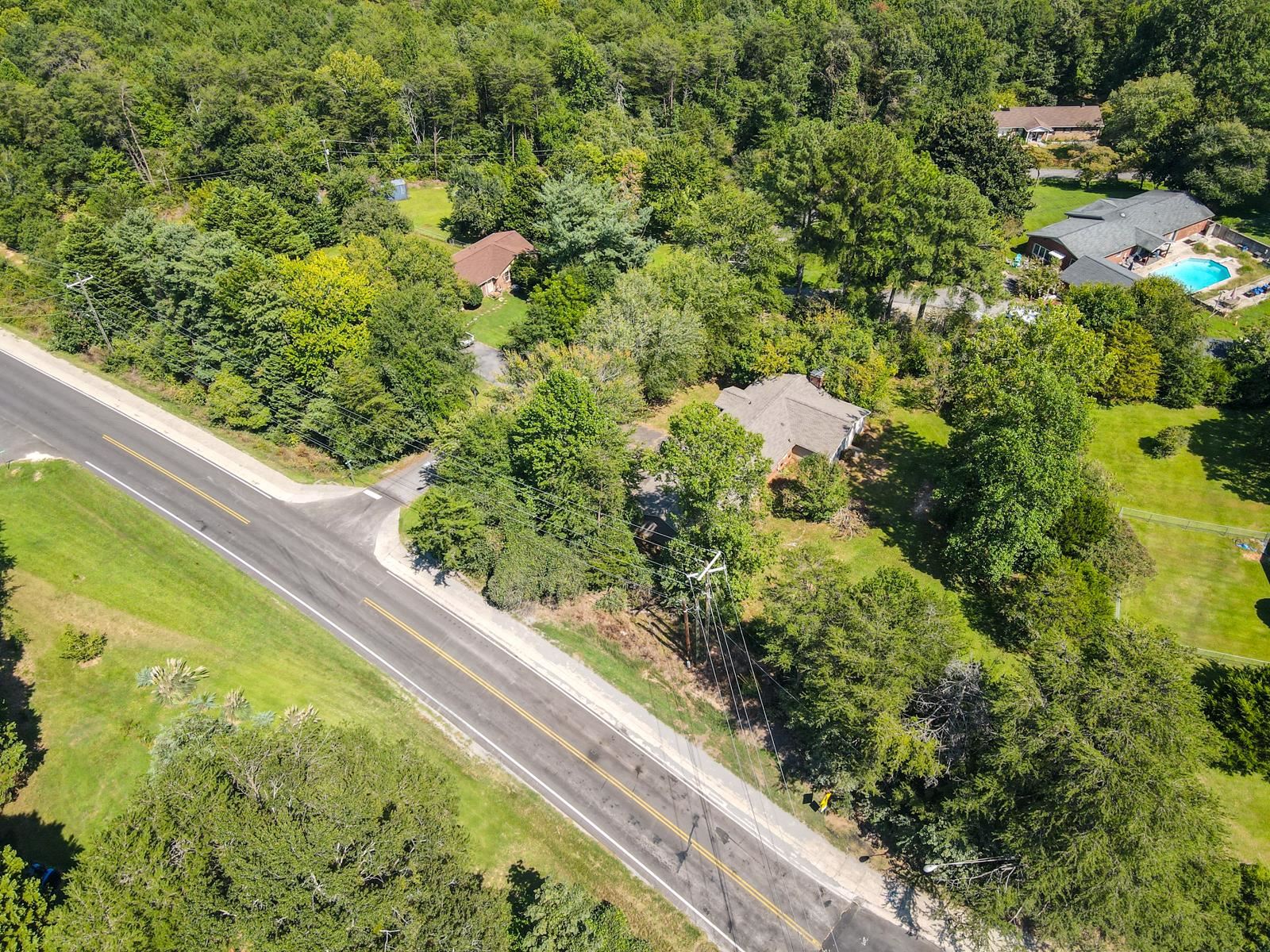 100 Carpenter Drive Property Photo 32