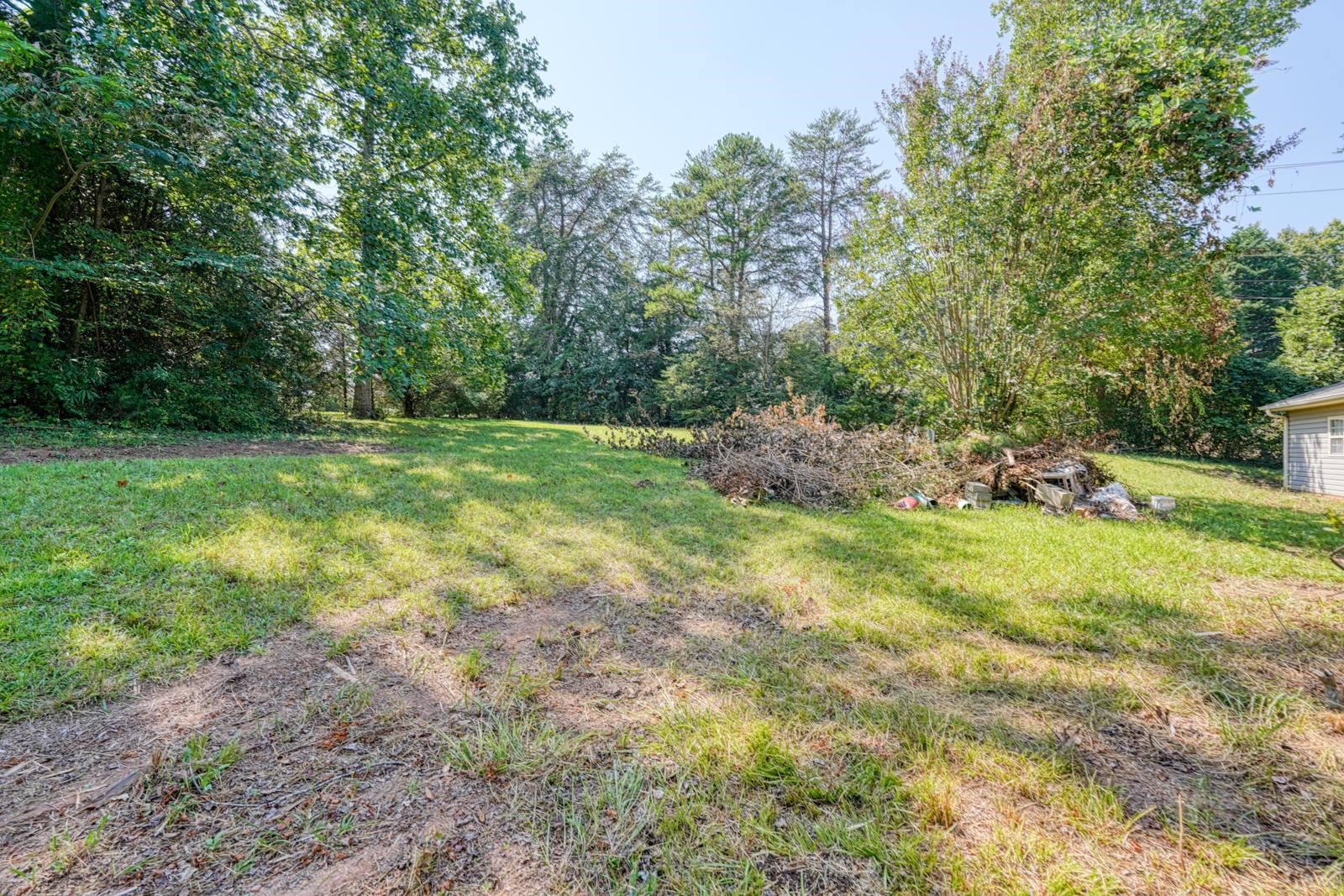100 Carpenter Drive Property Photo 36