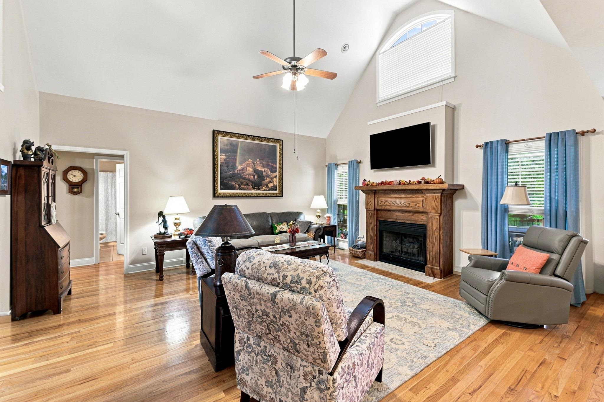 209 Roundstone Drive Property Photo 15