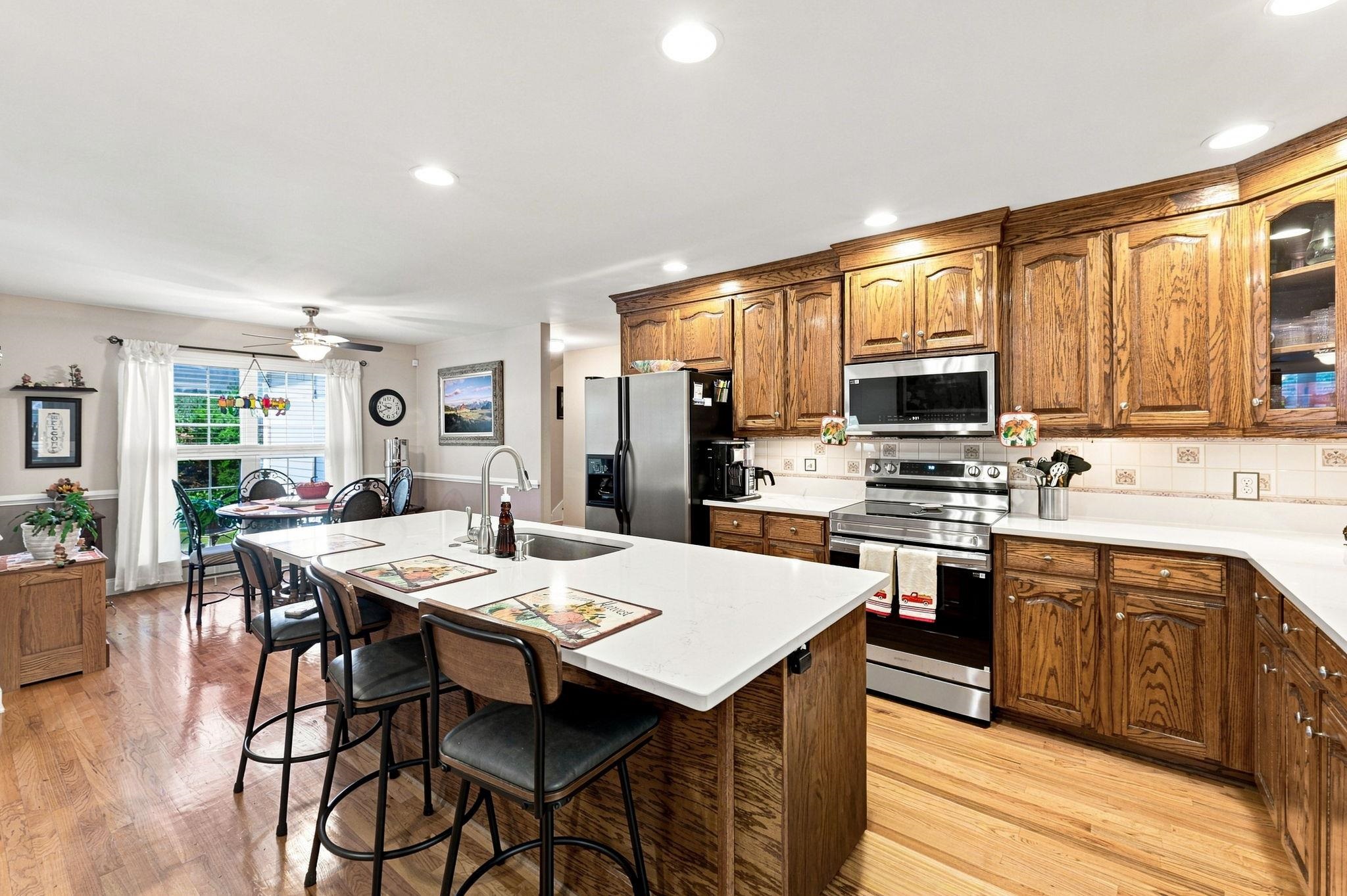 209 Roundstone Drive Property Photo 18
