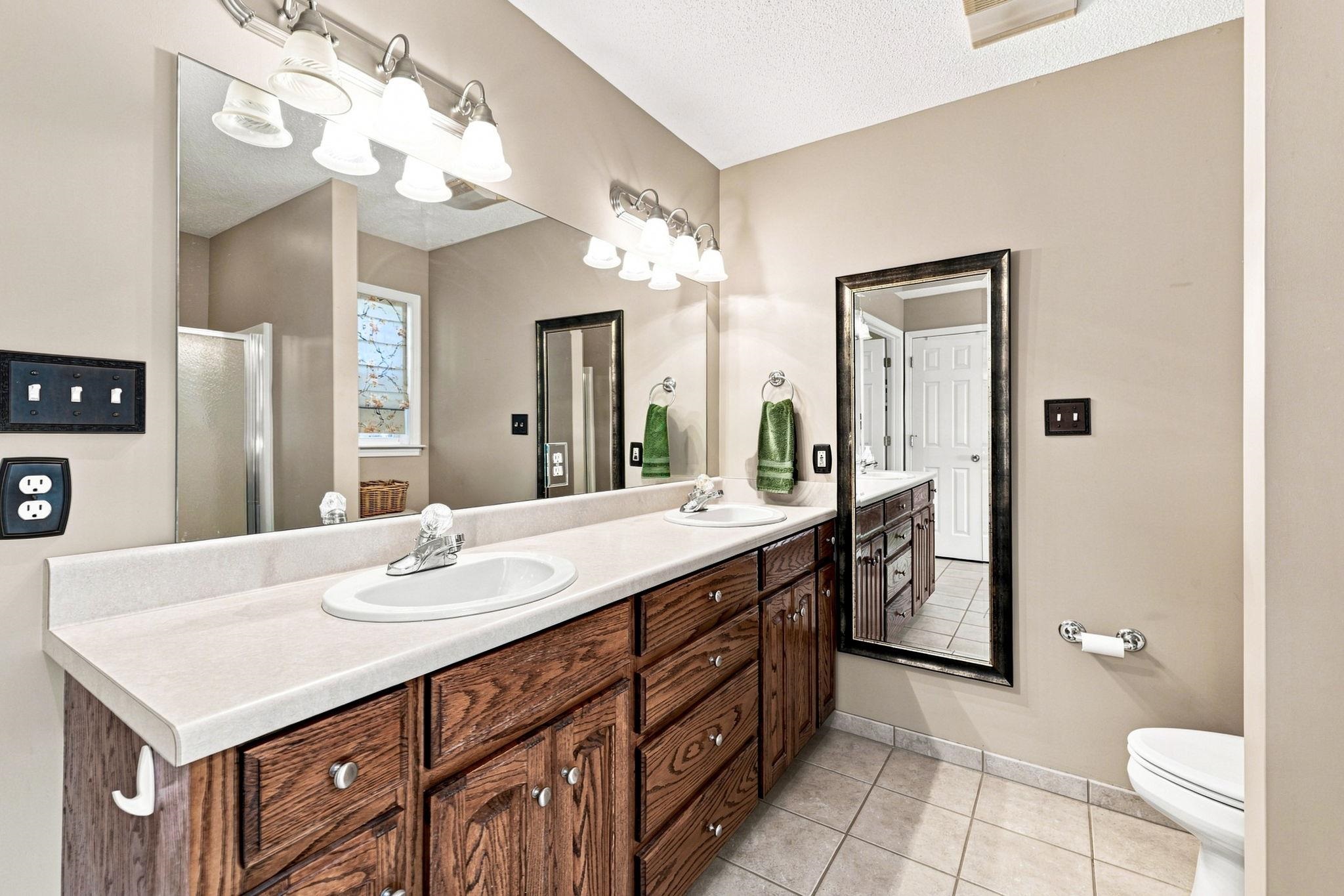 209 Roundstone Drive Property Photo 29