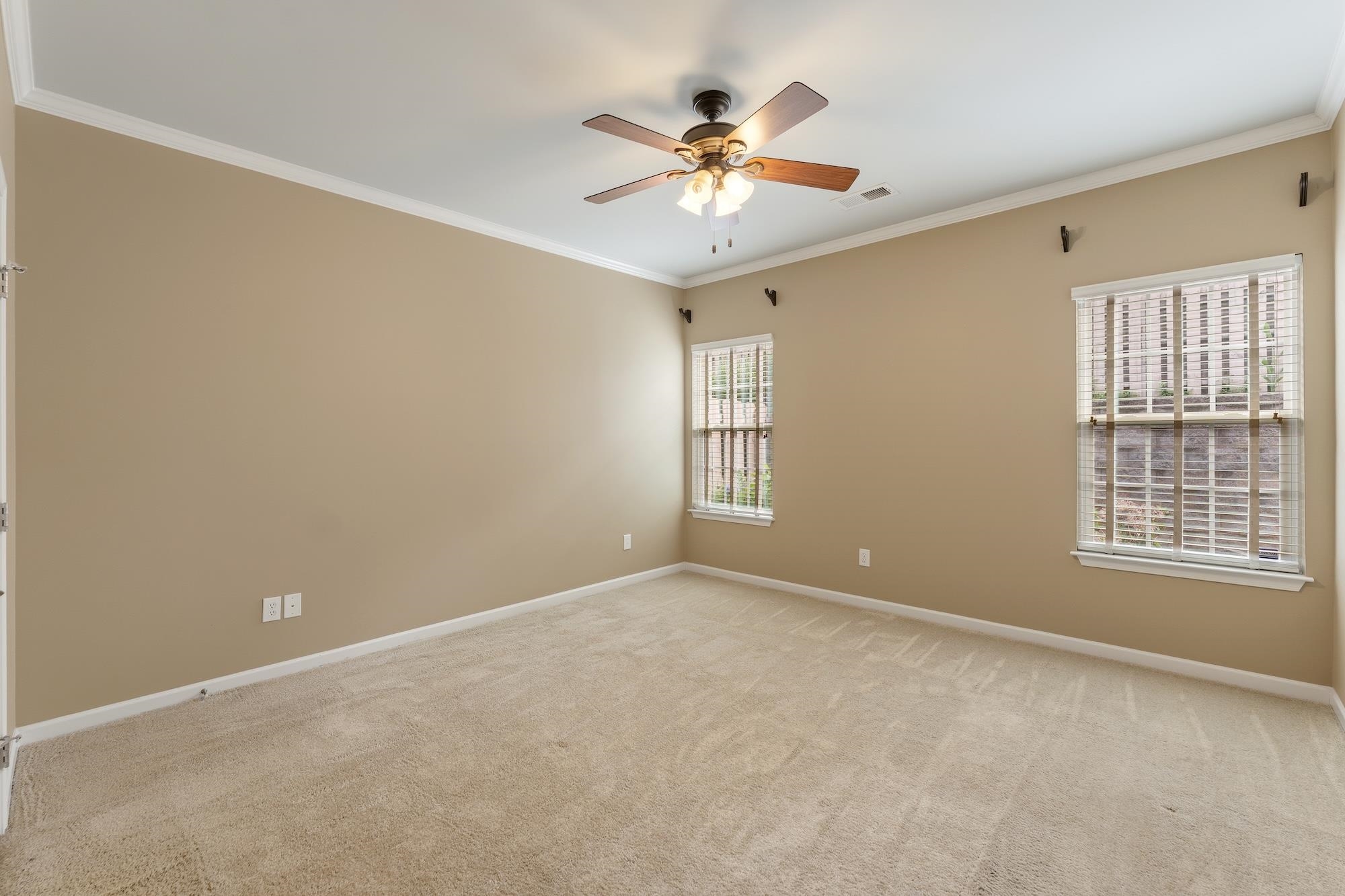 419 Cedar Pines Drive Property Photo 15
